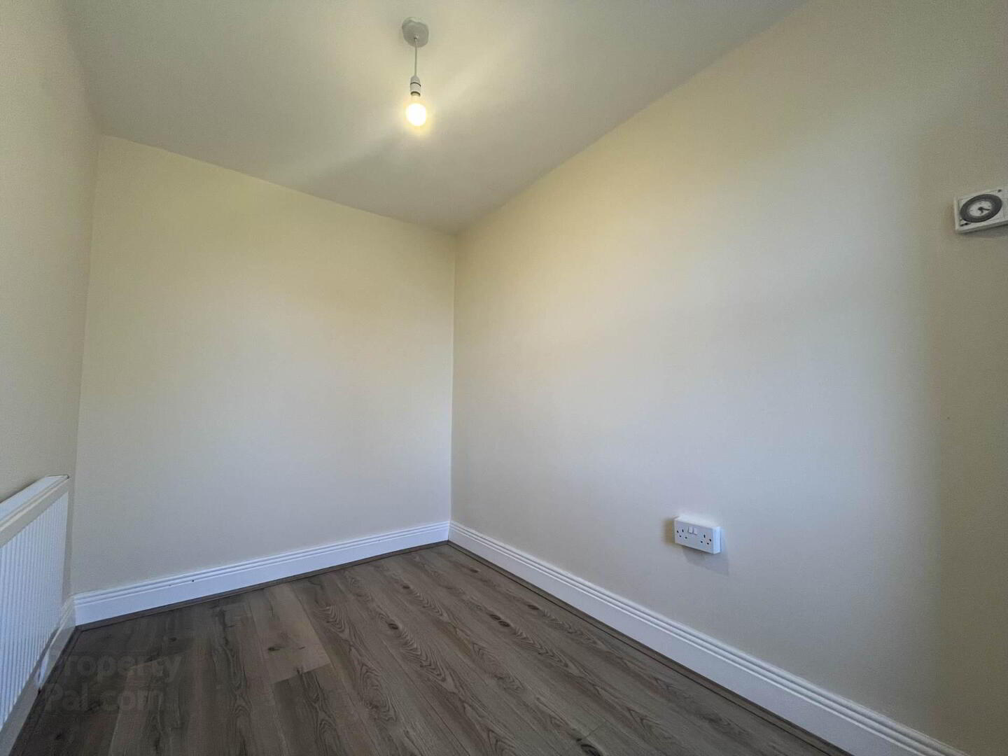 25 O`neill Street 12 of 16