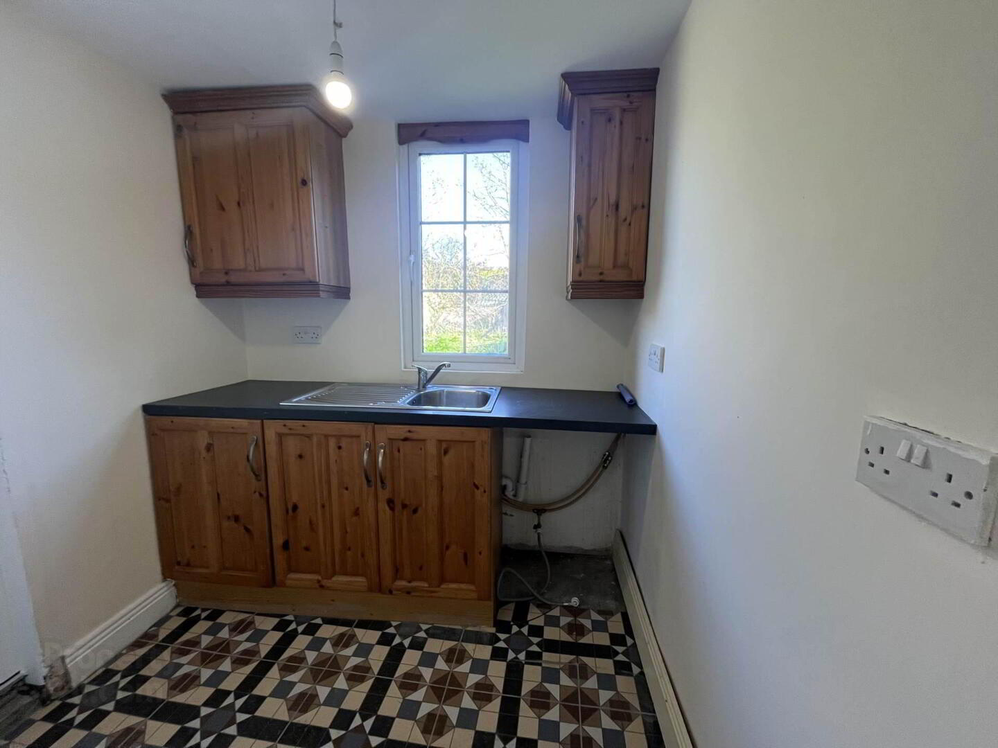 25 O`neill Street 9 of 16