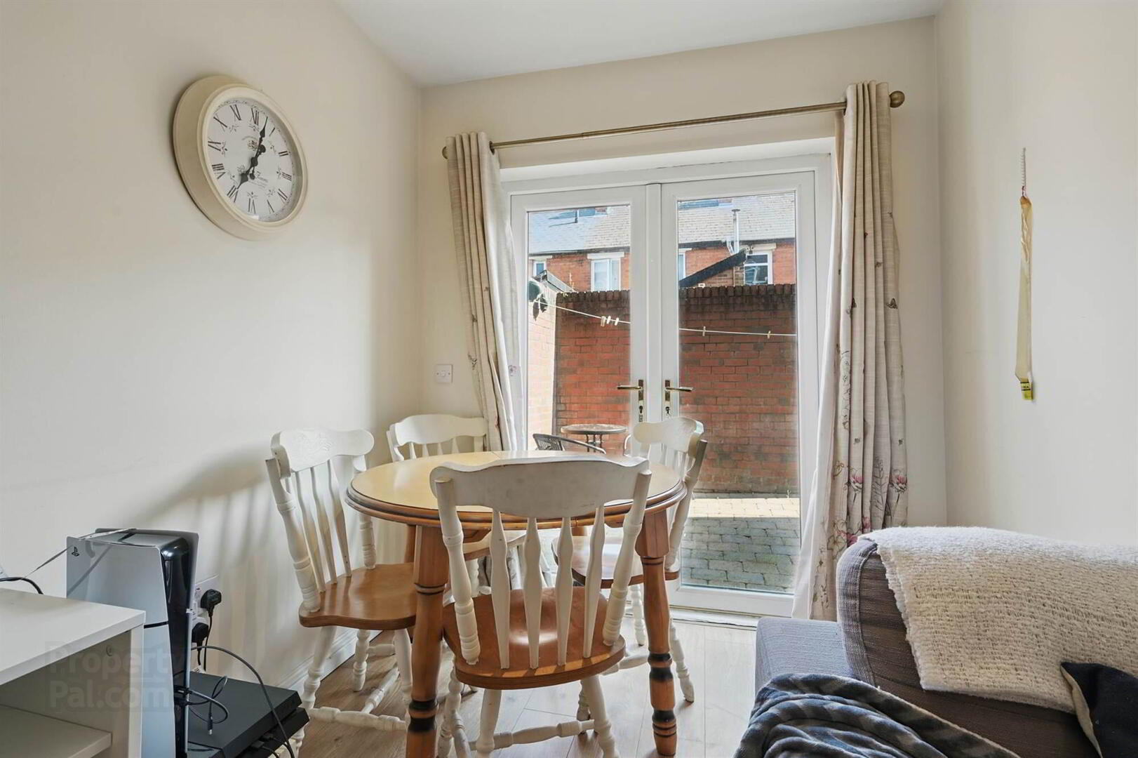 24 Ashley Courtyard, 1a Fane Street 5 of 13