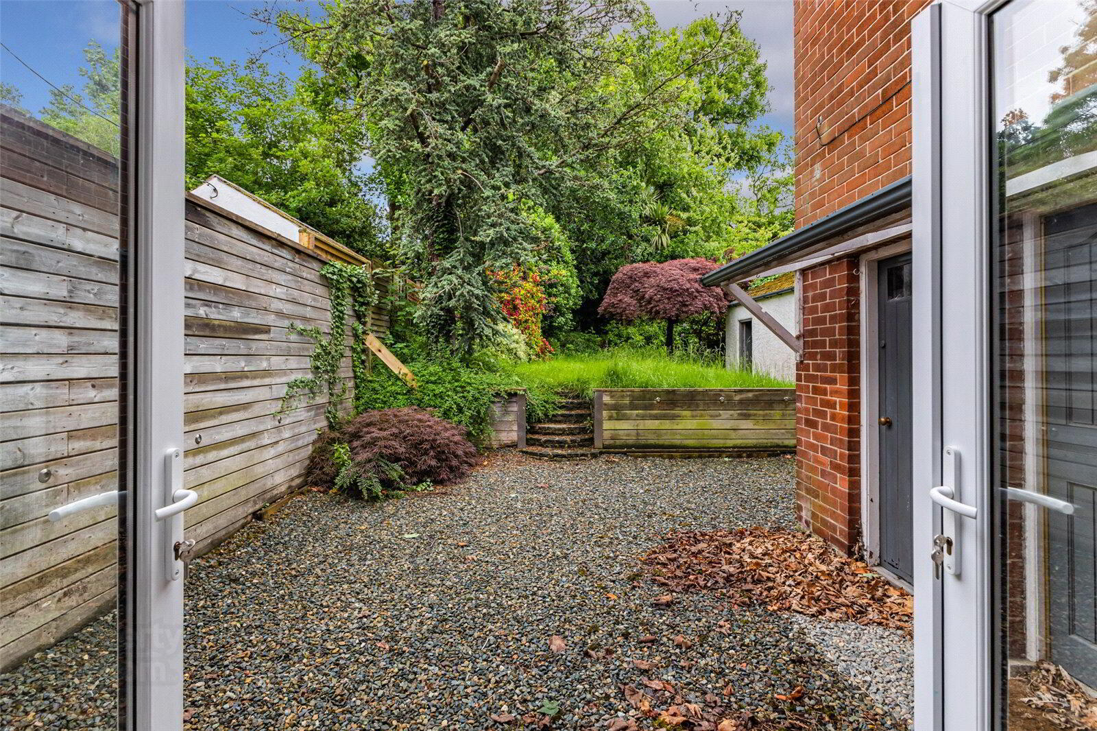 6 Upper Malone Road 13 of 40