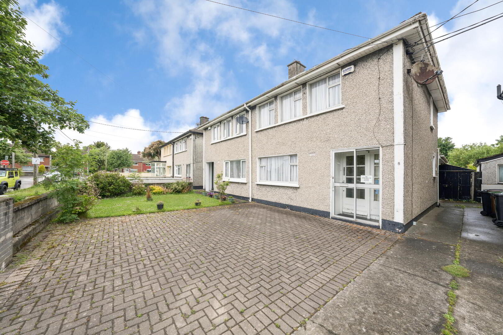 8 Cooleen Avenue 1 of 23