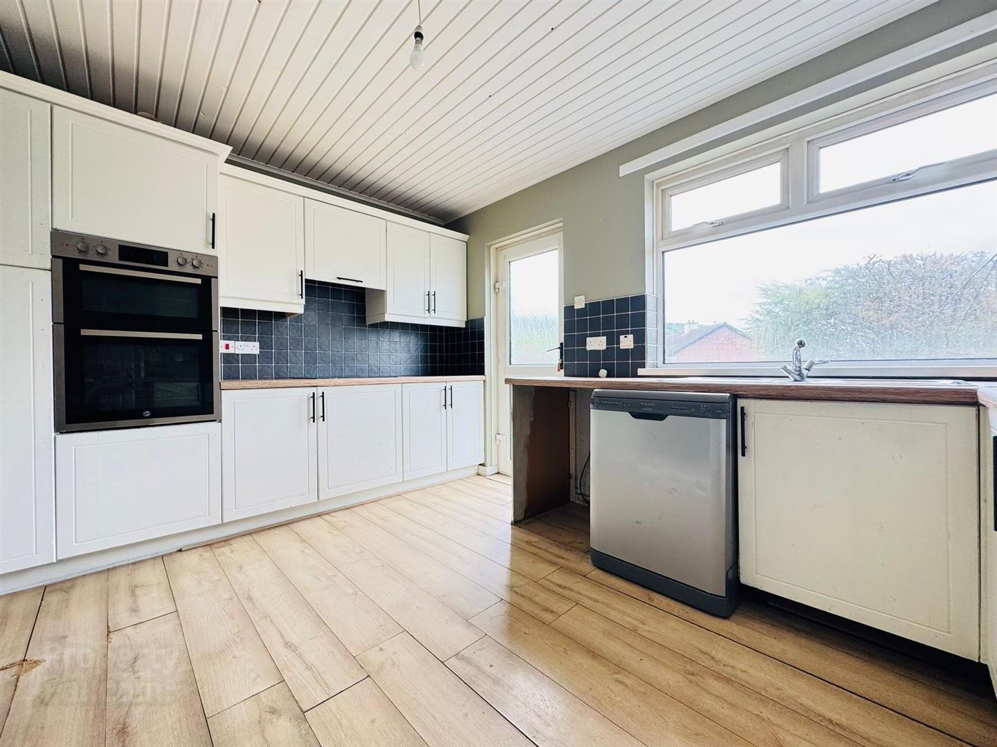 43 Rathcoole Drive 3 of 10