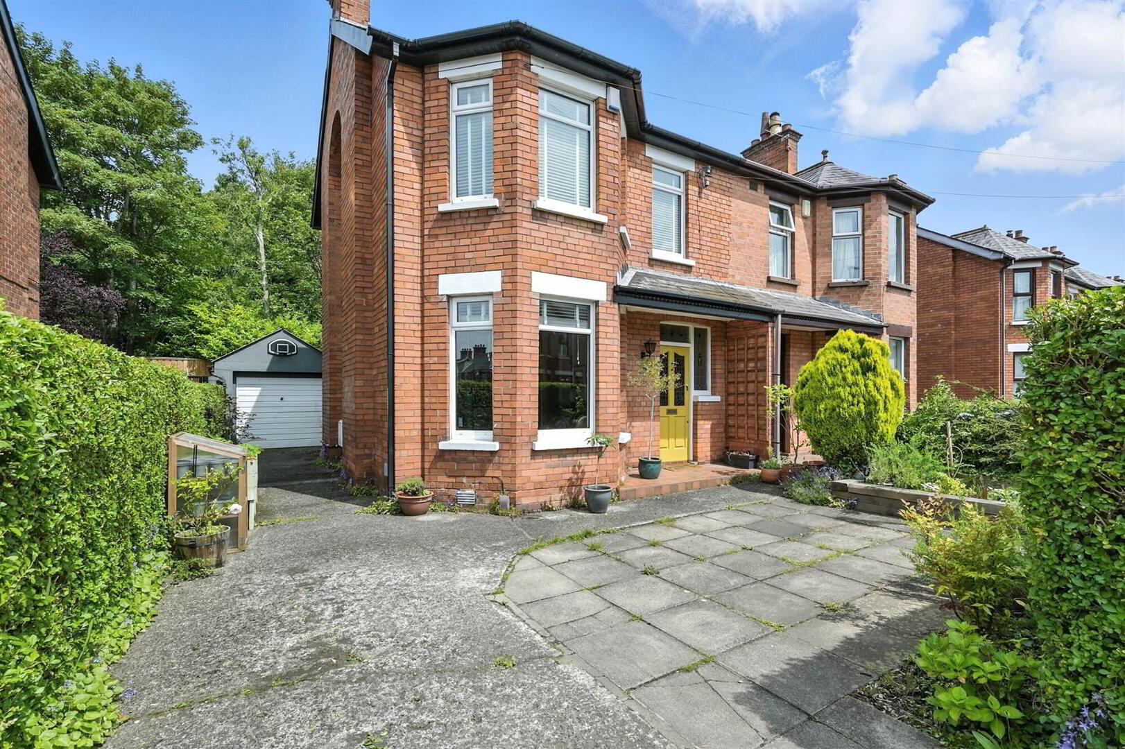 27 Sandhill Gardens 1 of 22