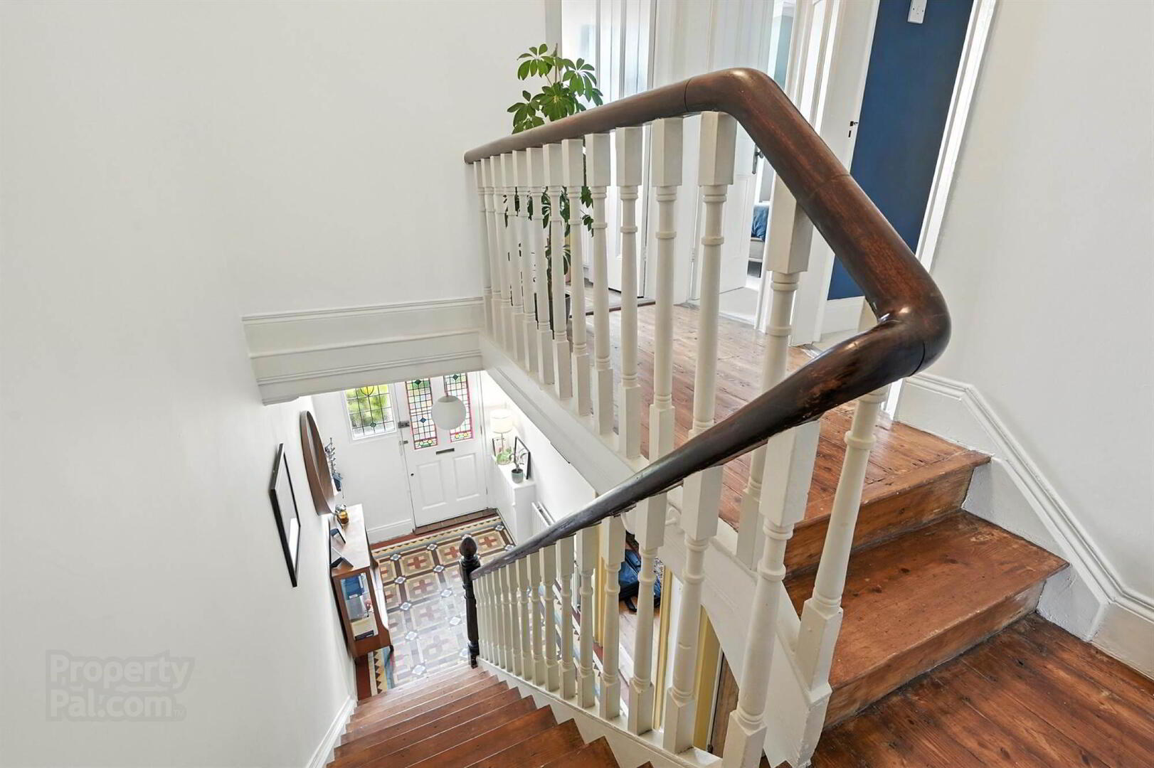 27 Sandhill Gardens 19 of 22
