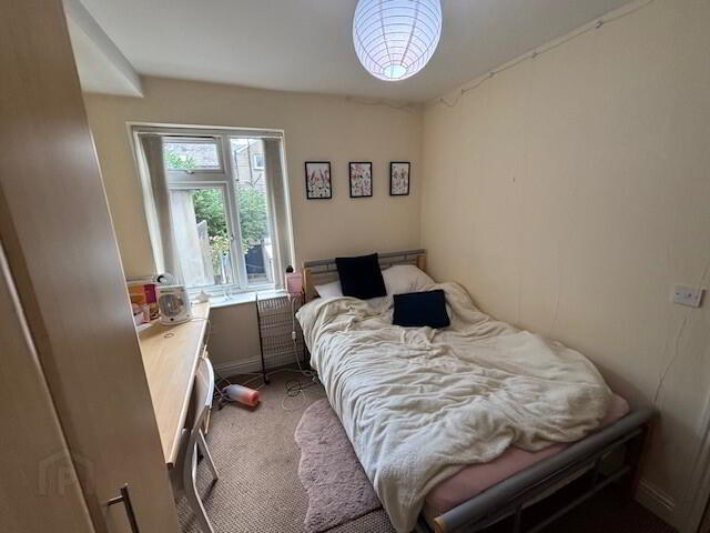 Great House, 72 Rugby Avenue 38 of 52