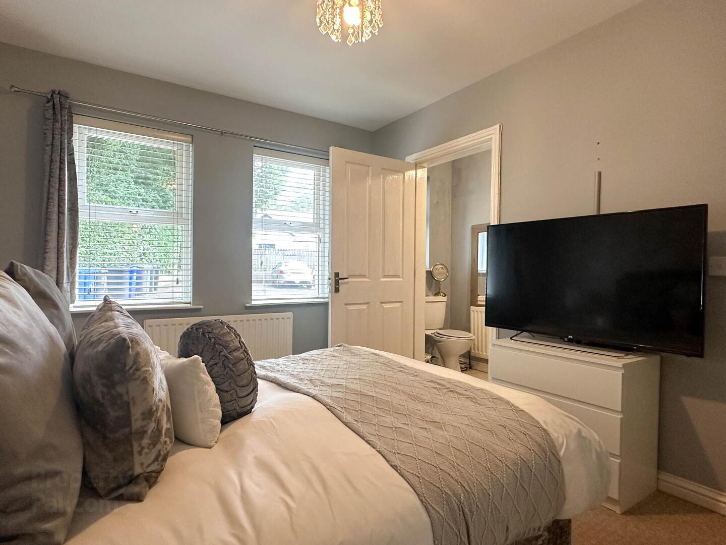 Apt 35, Cloonavin Green 18 of 31