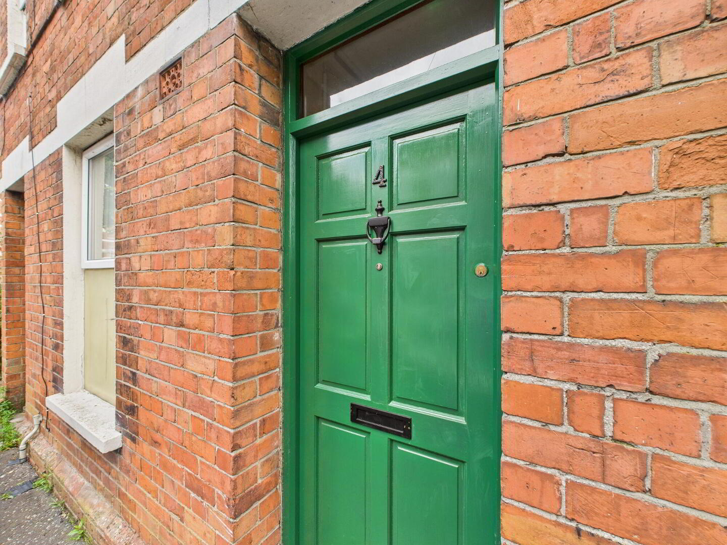4 Cadogan Street 3 of 14