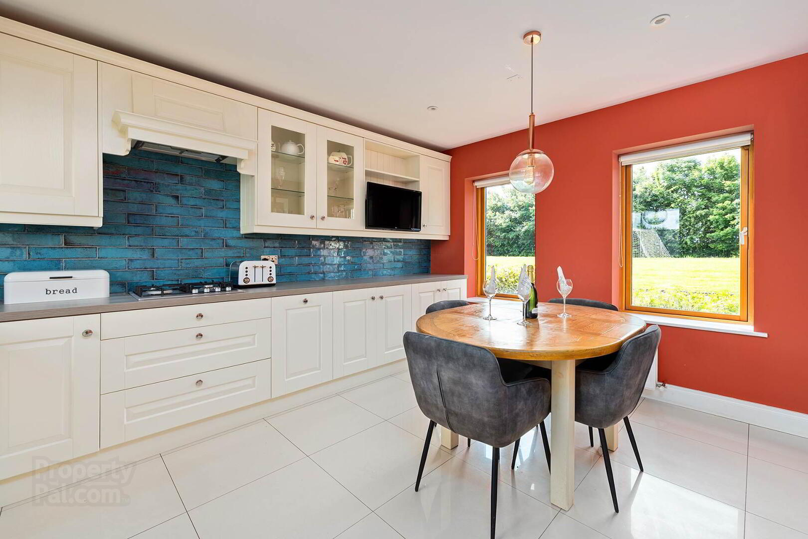 20 Willow Avenue 6 of 29