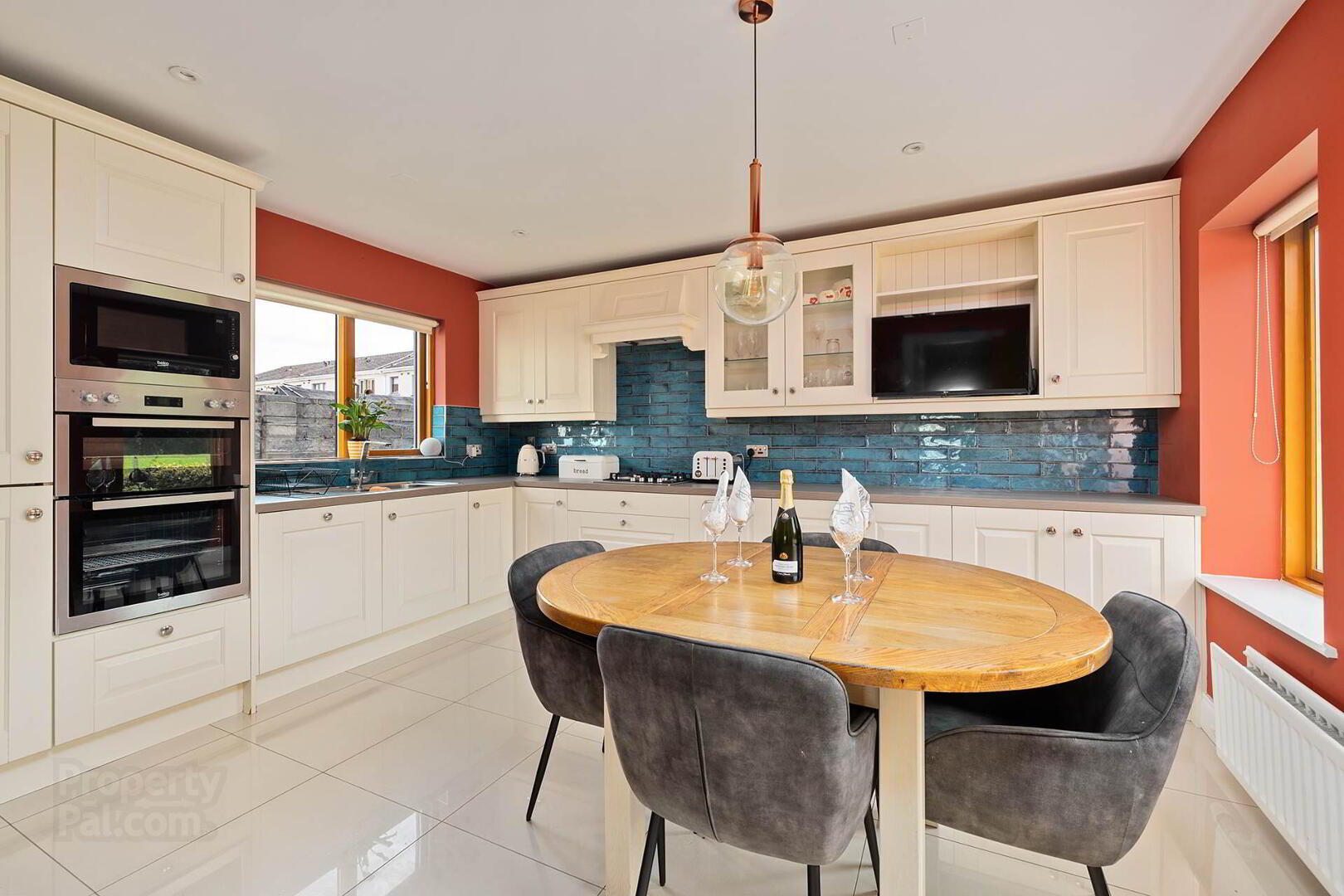 20 Willow Avenue 4 of 29