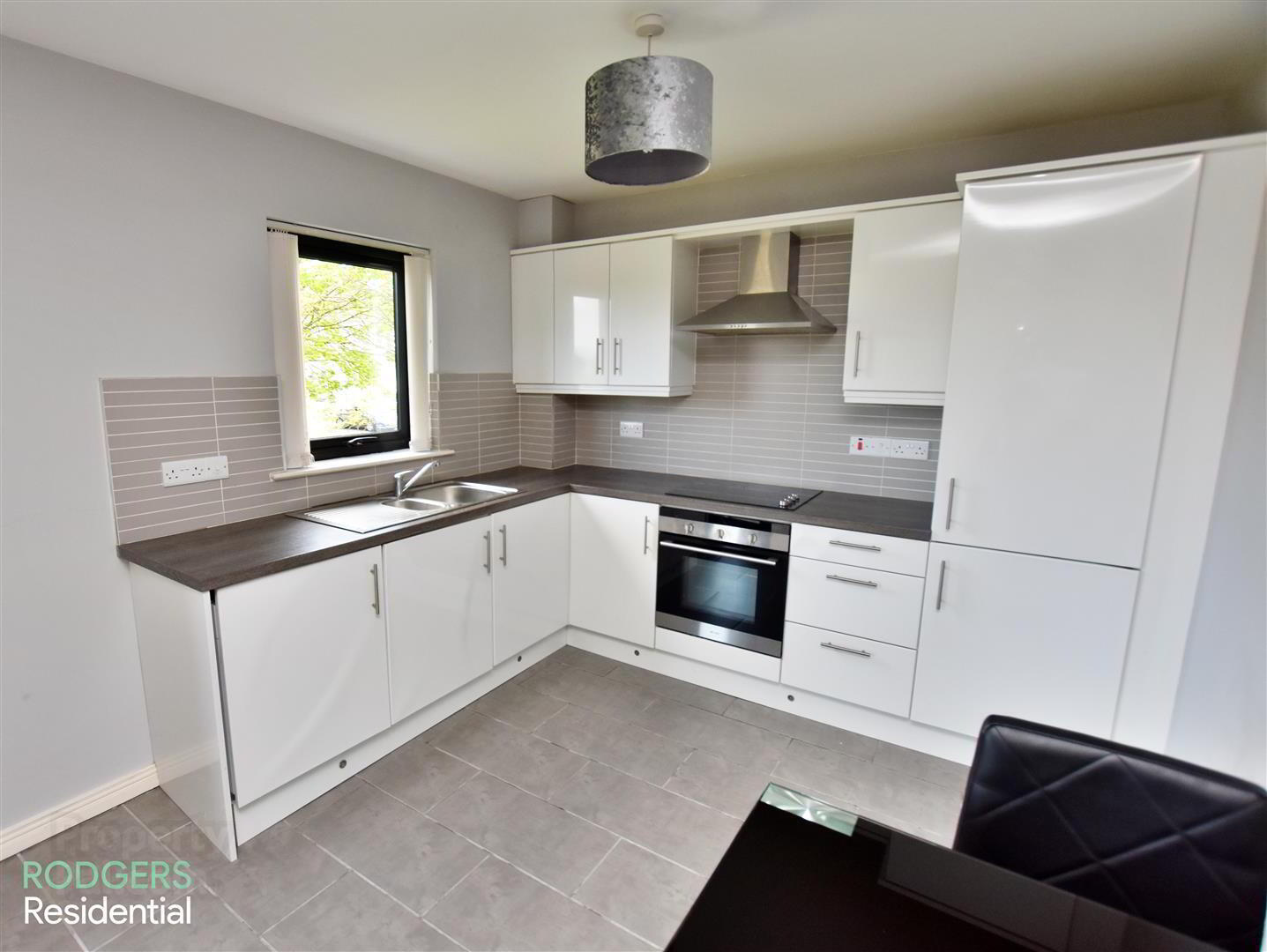 Apt 6, 92 Kinross Avenue 6 of 11