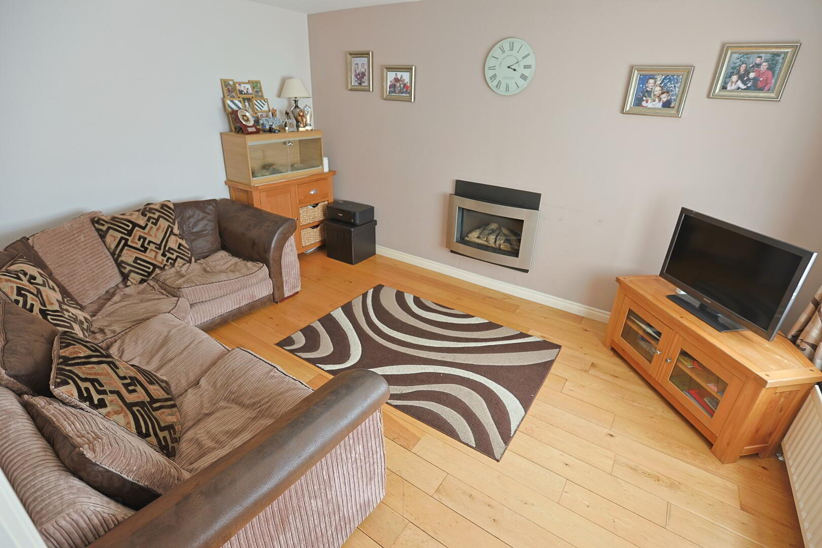 2 Chasewood Manor 7 of 61