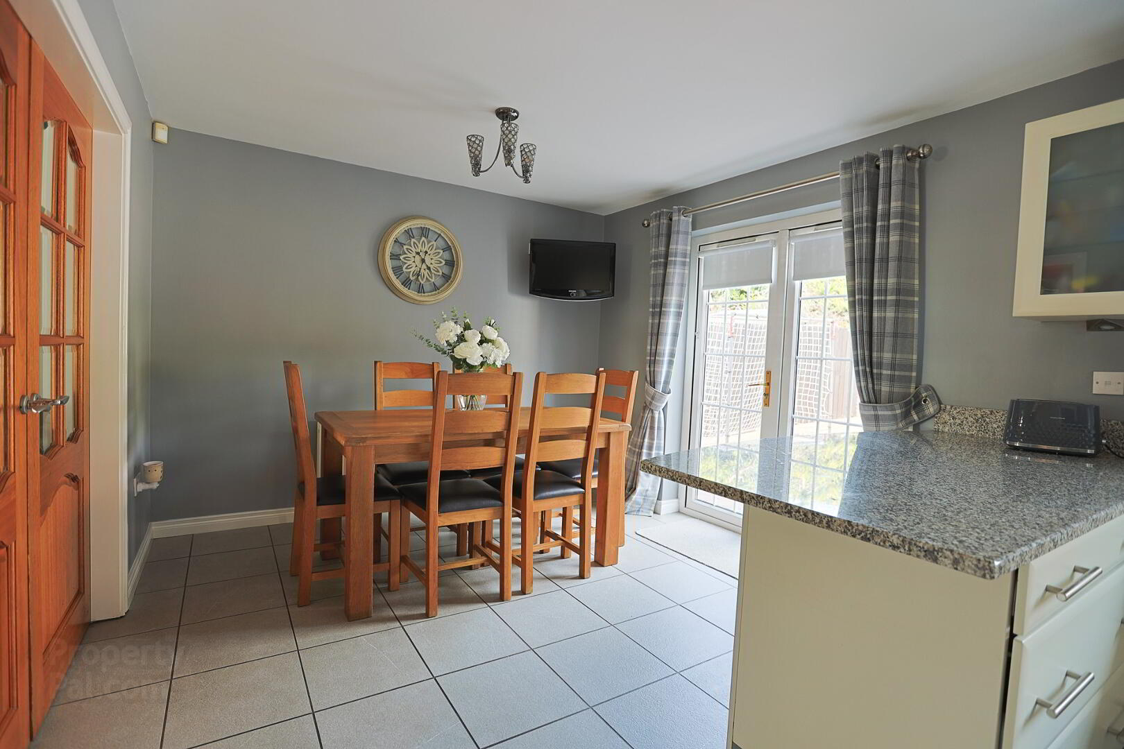 2 Chasewood Manor 16 of 61
