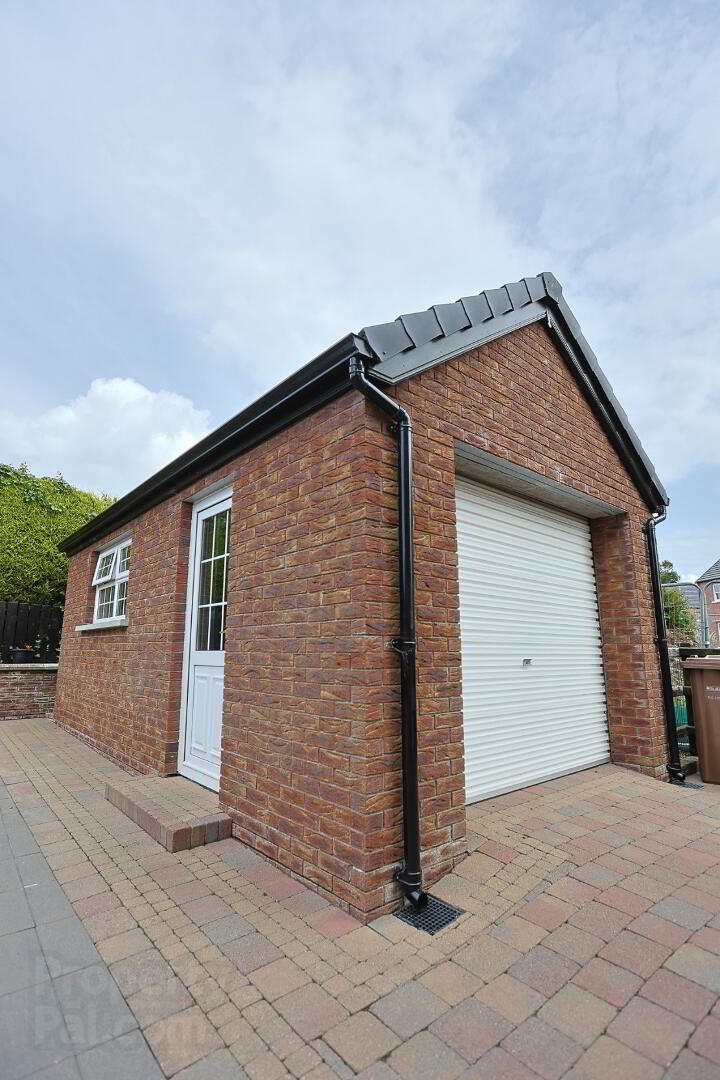 2 Chasewood Manor 58 of 61