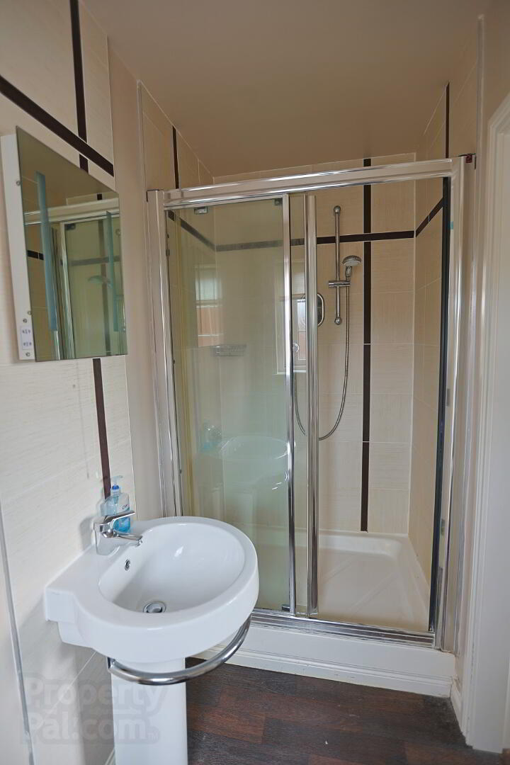 2 Chasewood Manor 41 of 61