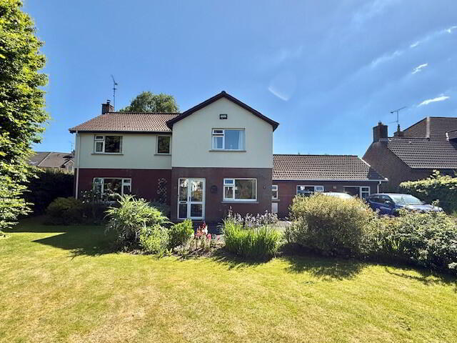 54 Woodvale Road 1 of 35