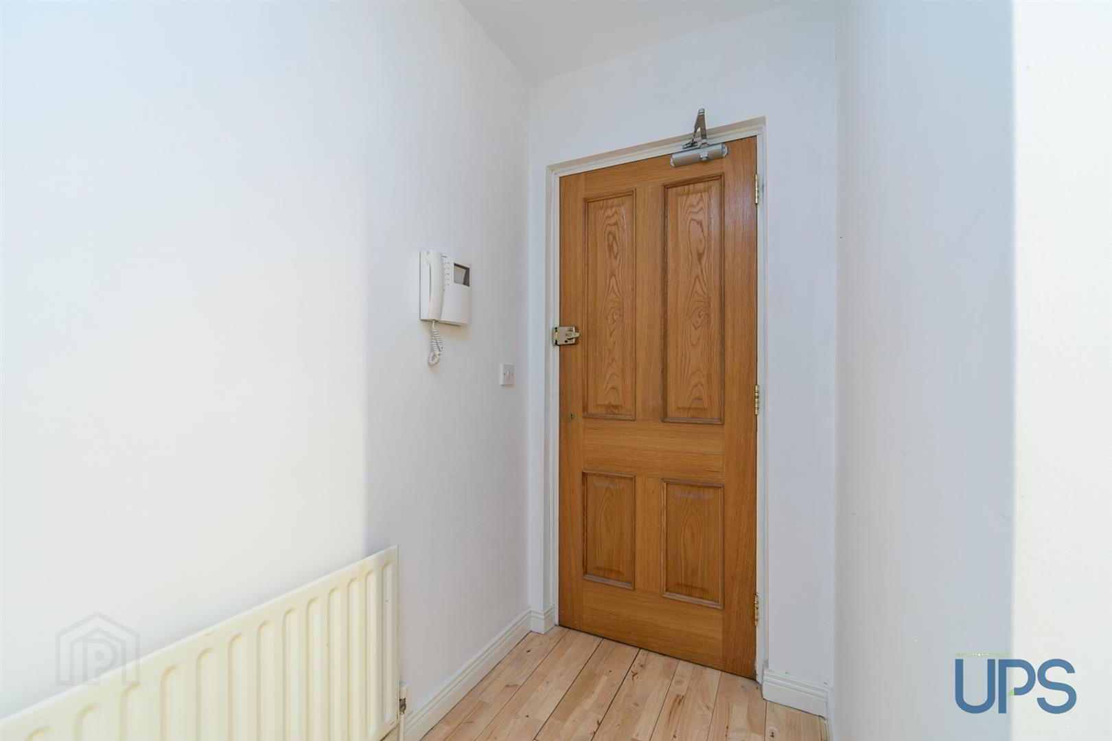 Apt 3 The Coach House, 2b Stockmans Avenue 5 of 23