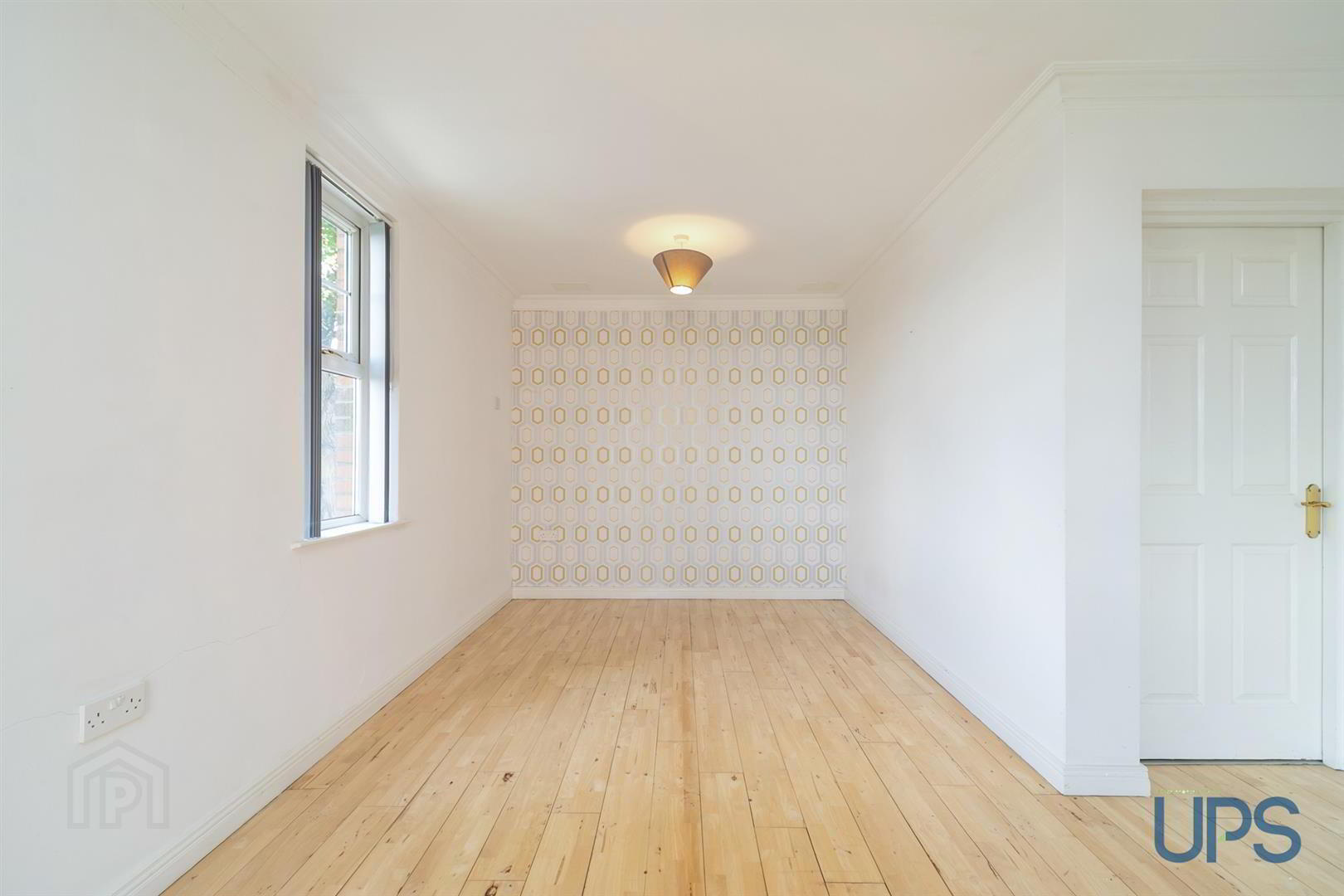 Apt 3 The Coach House, 2b Stockmans Avenue 8 of 23
