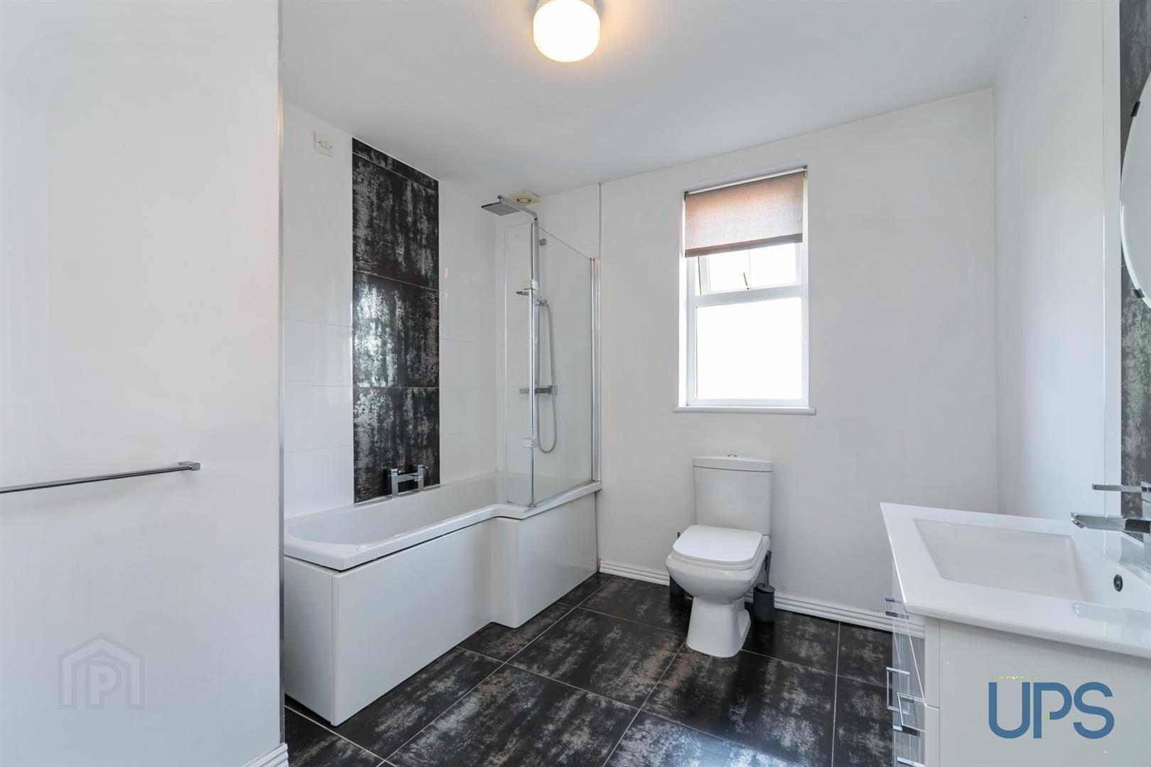 Apt 3 The Coach House, 2b Stockmans Avenue 21 of 23