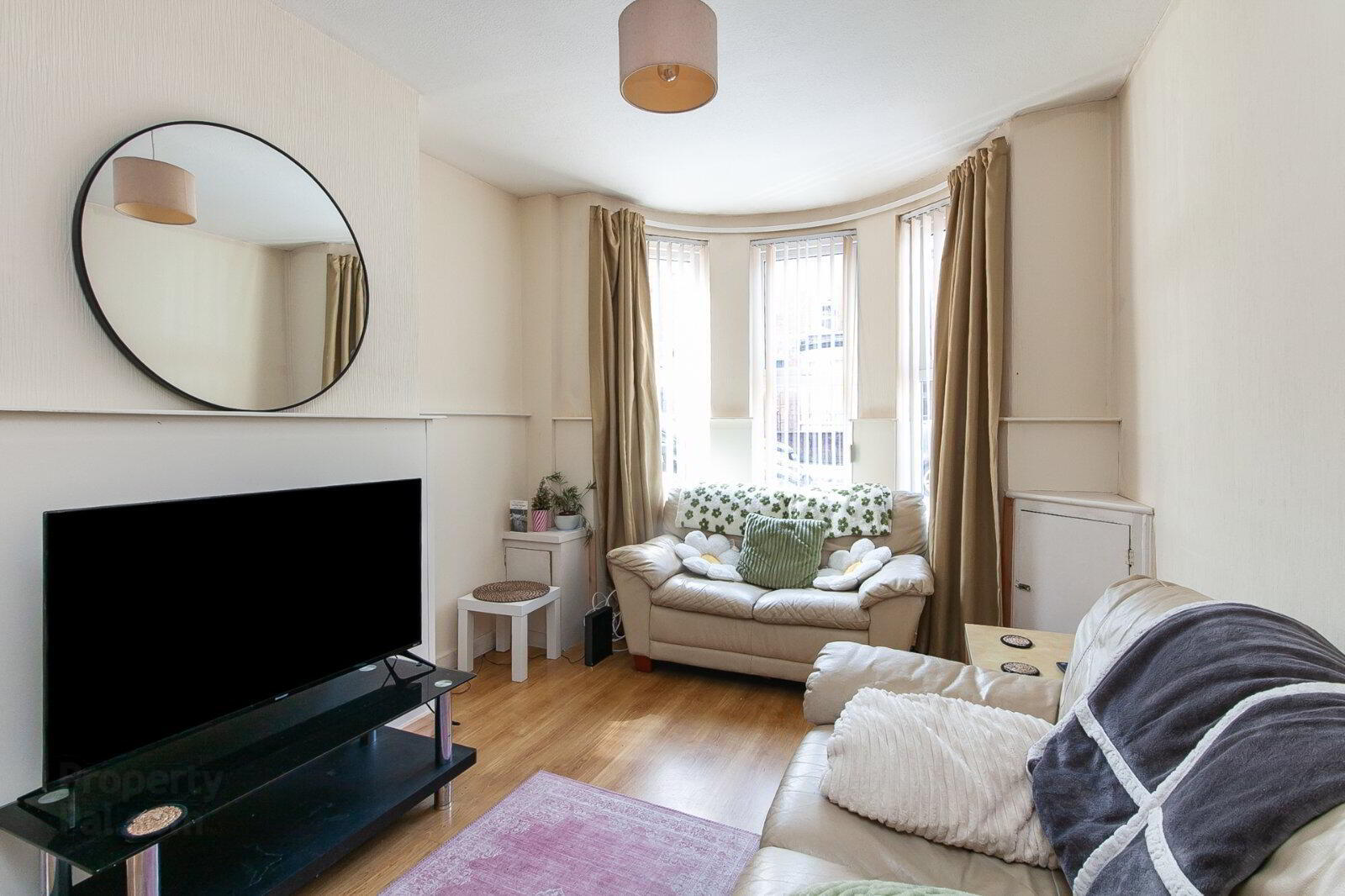 37 Windsor Road 3 of 7