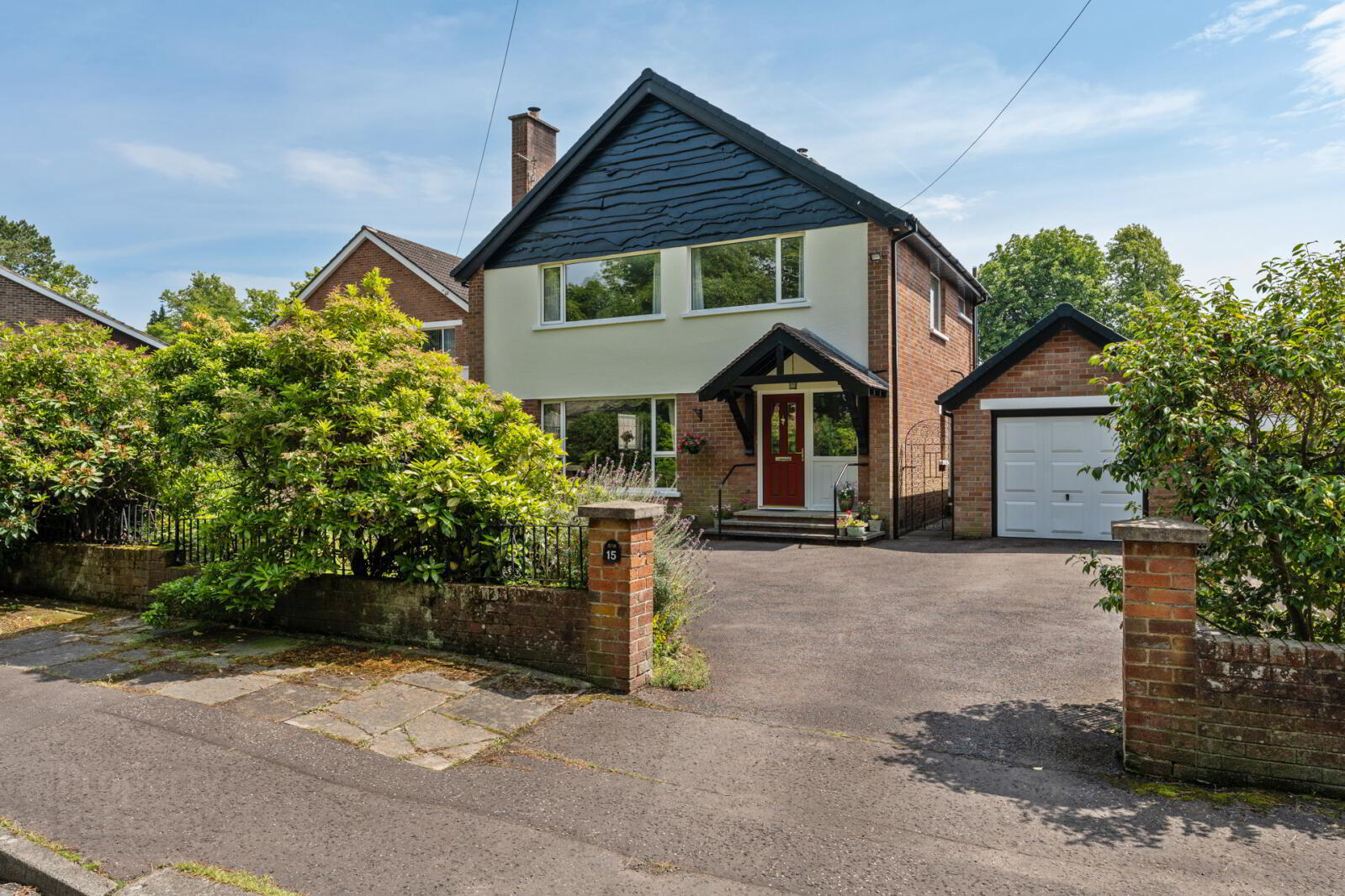 15 Knocktern Gardens 1 of 38