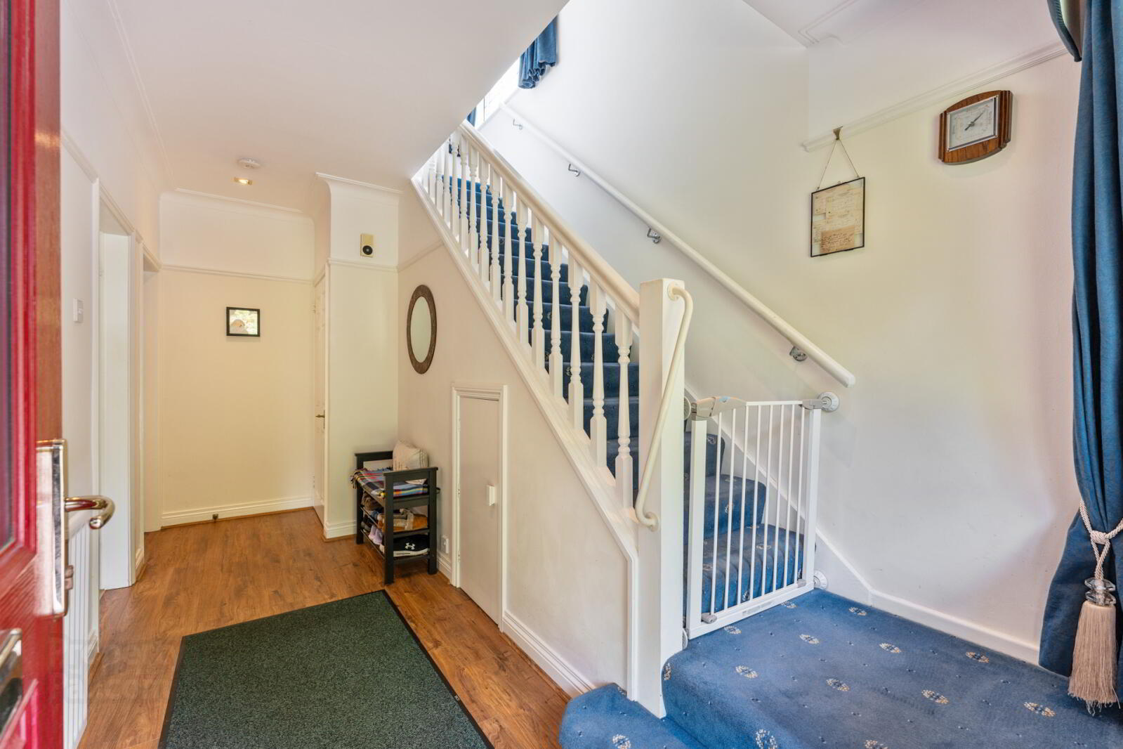 15 Knocktern Gardens 3 of 38