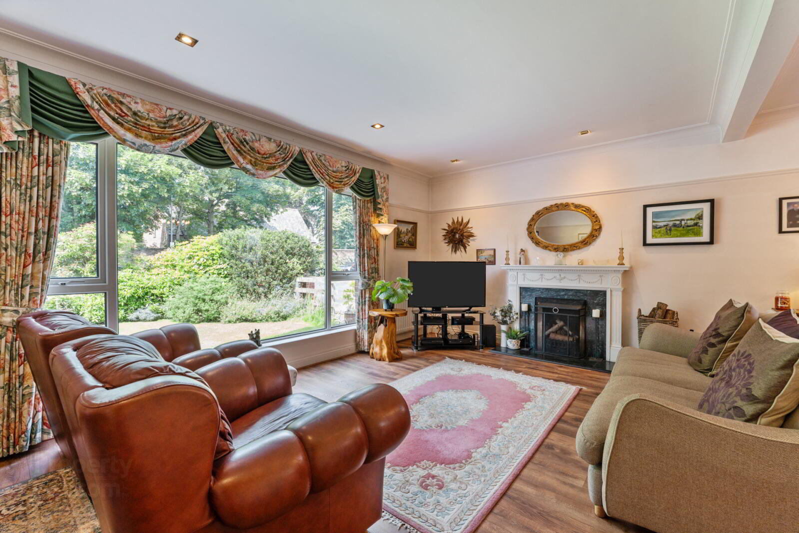 15 Knocktern Gardens 4 of 38