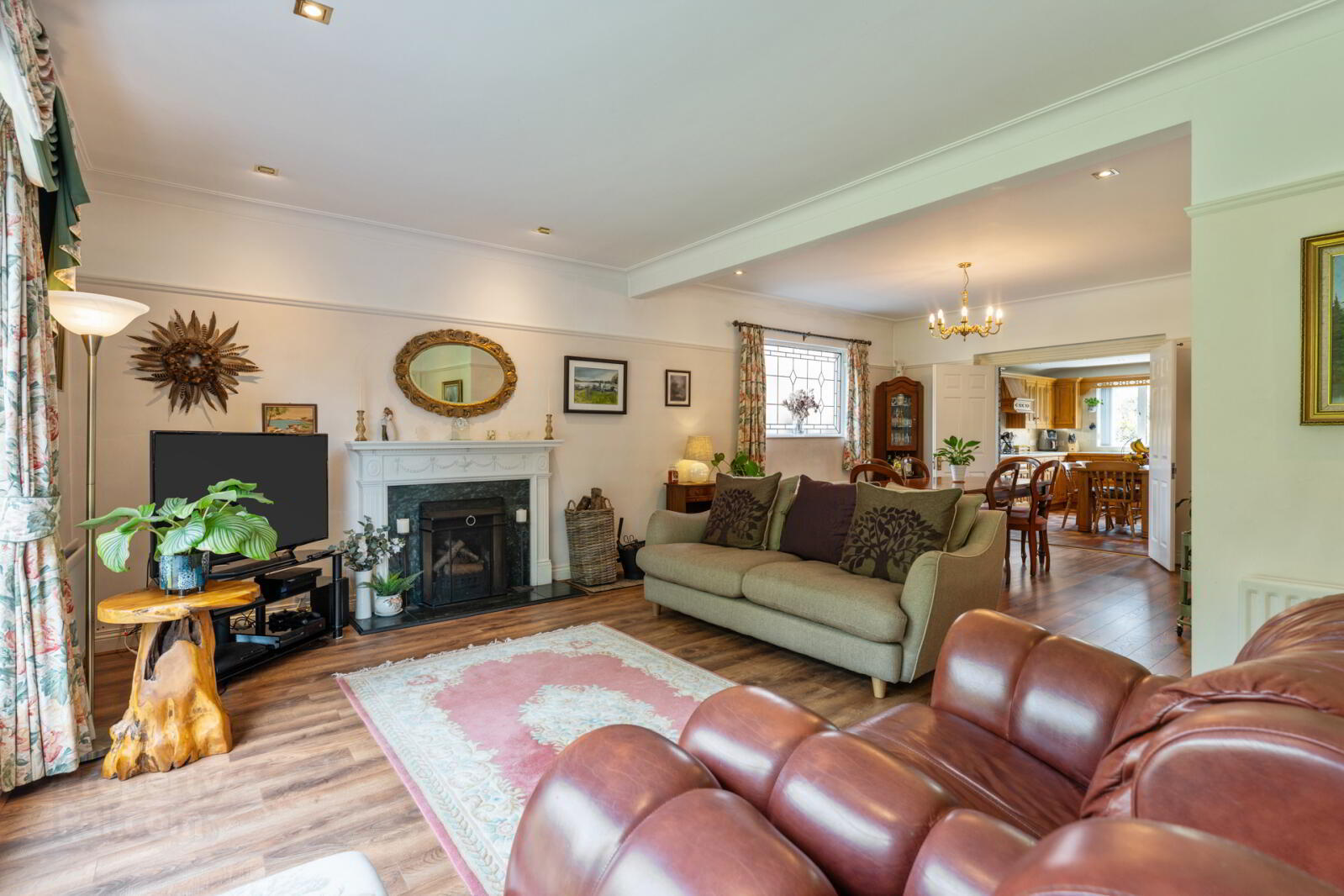 15 Knocktern Gardens 6 of 38