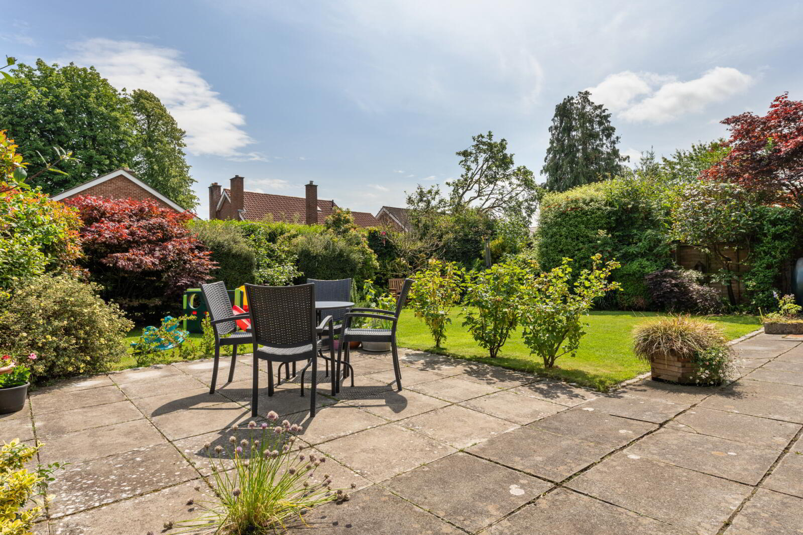 15 Knocktern Gardens 37 of 38