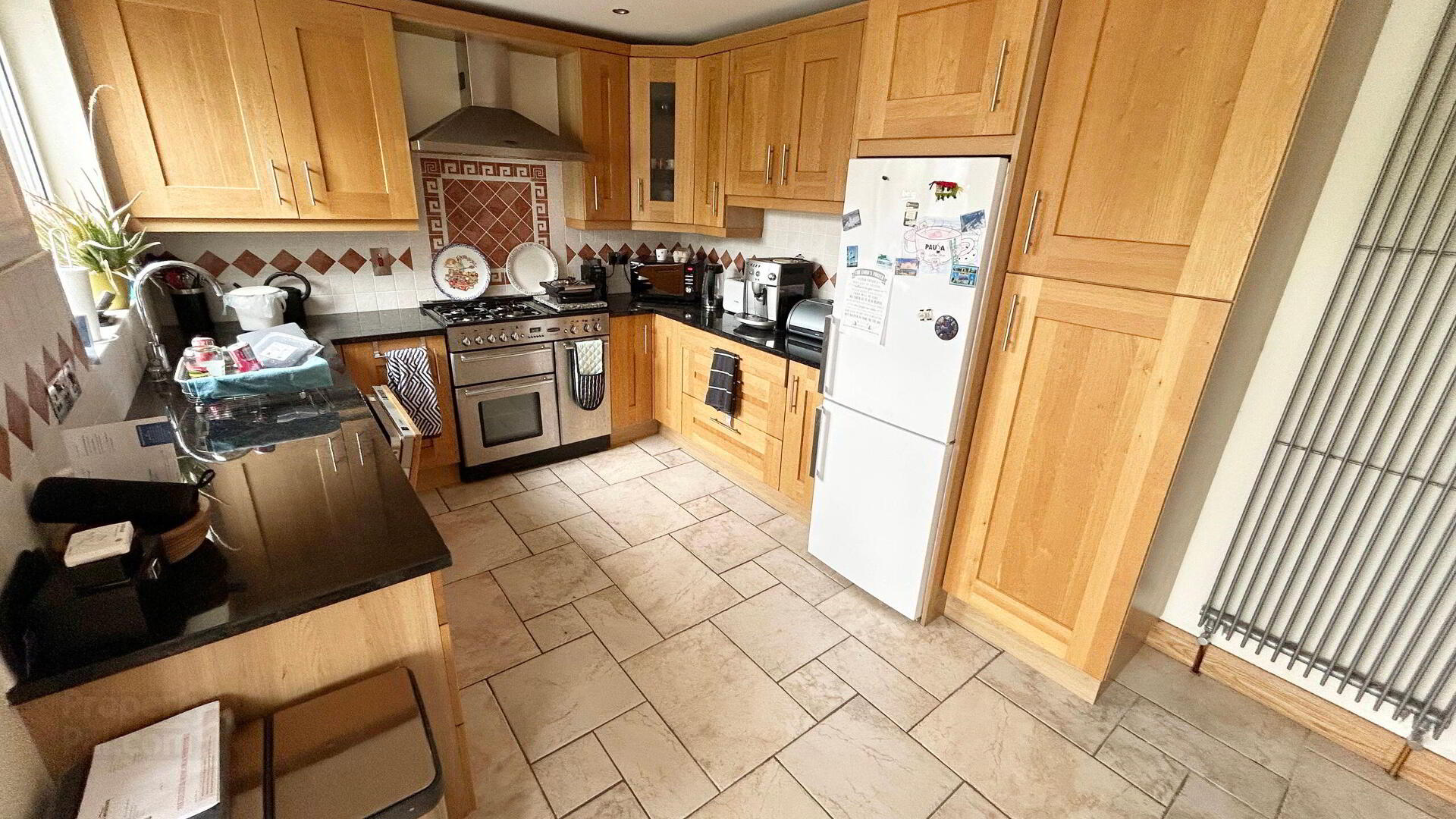 65 Avonbrook Gardens 4 of 15