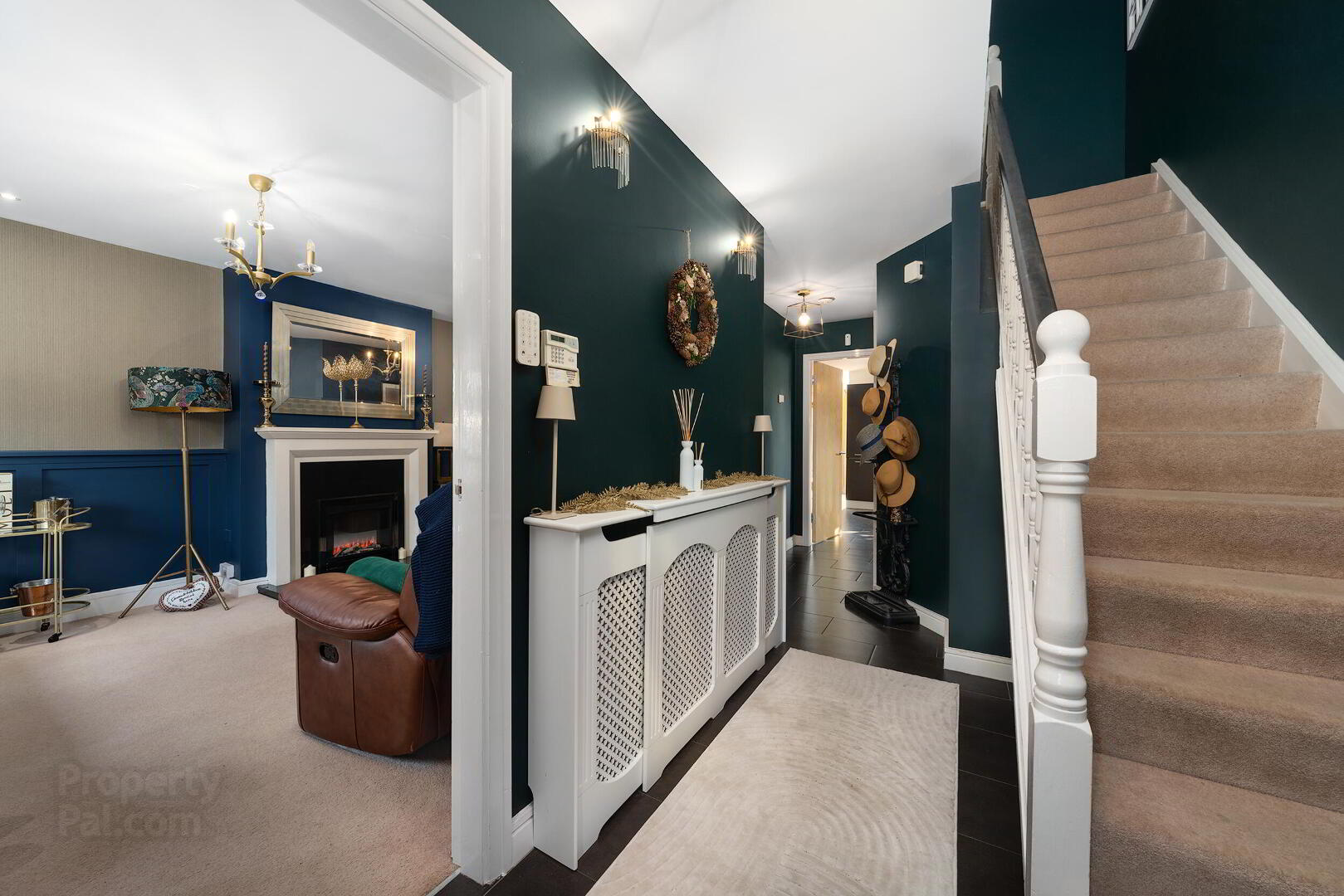 1 Blackthorn Hill Crescent 4 of 35