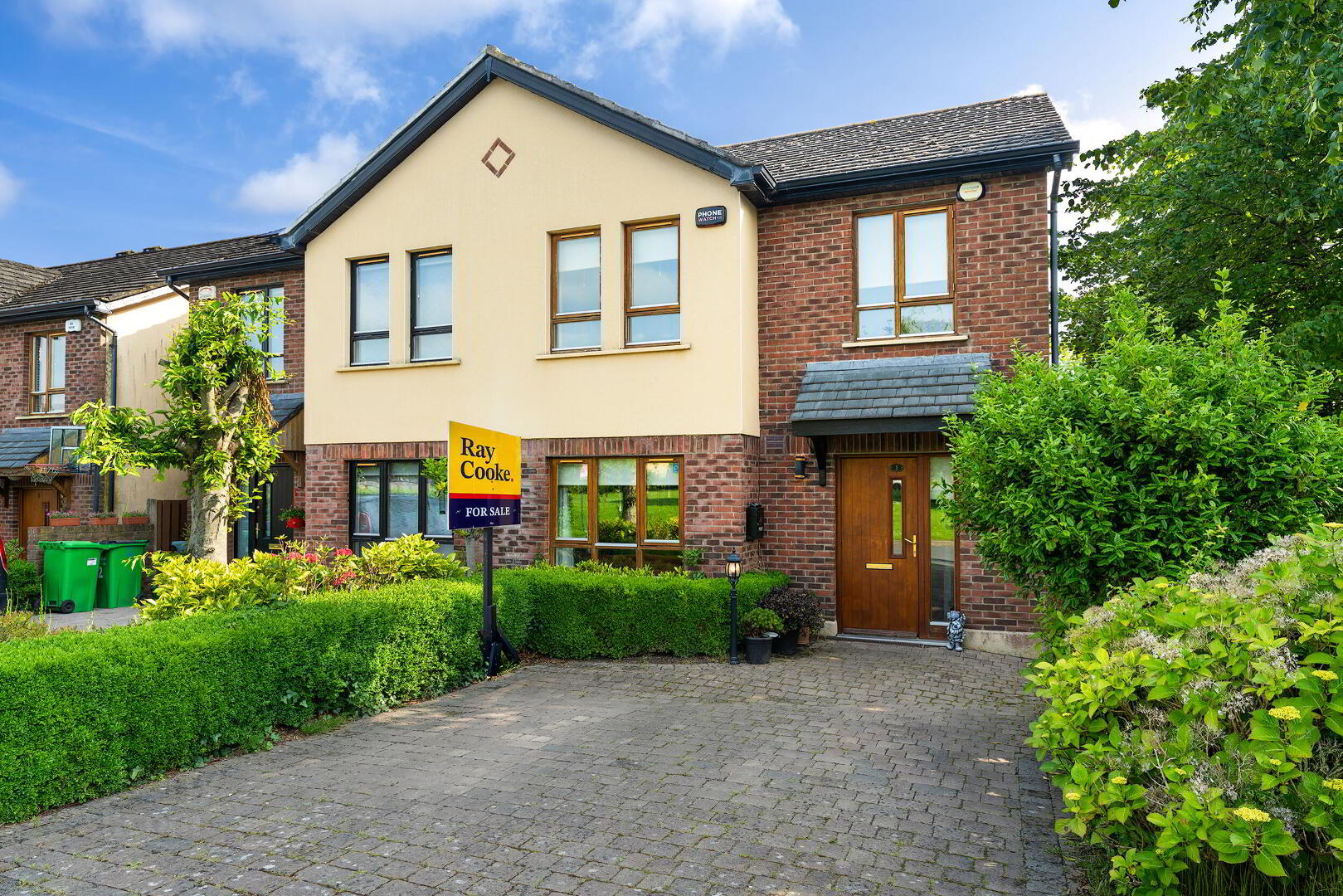 1 Blackthorn Hill Crescent 1 of 35