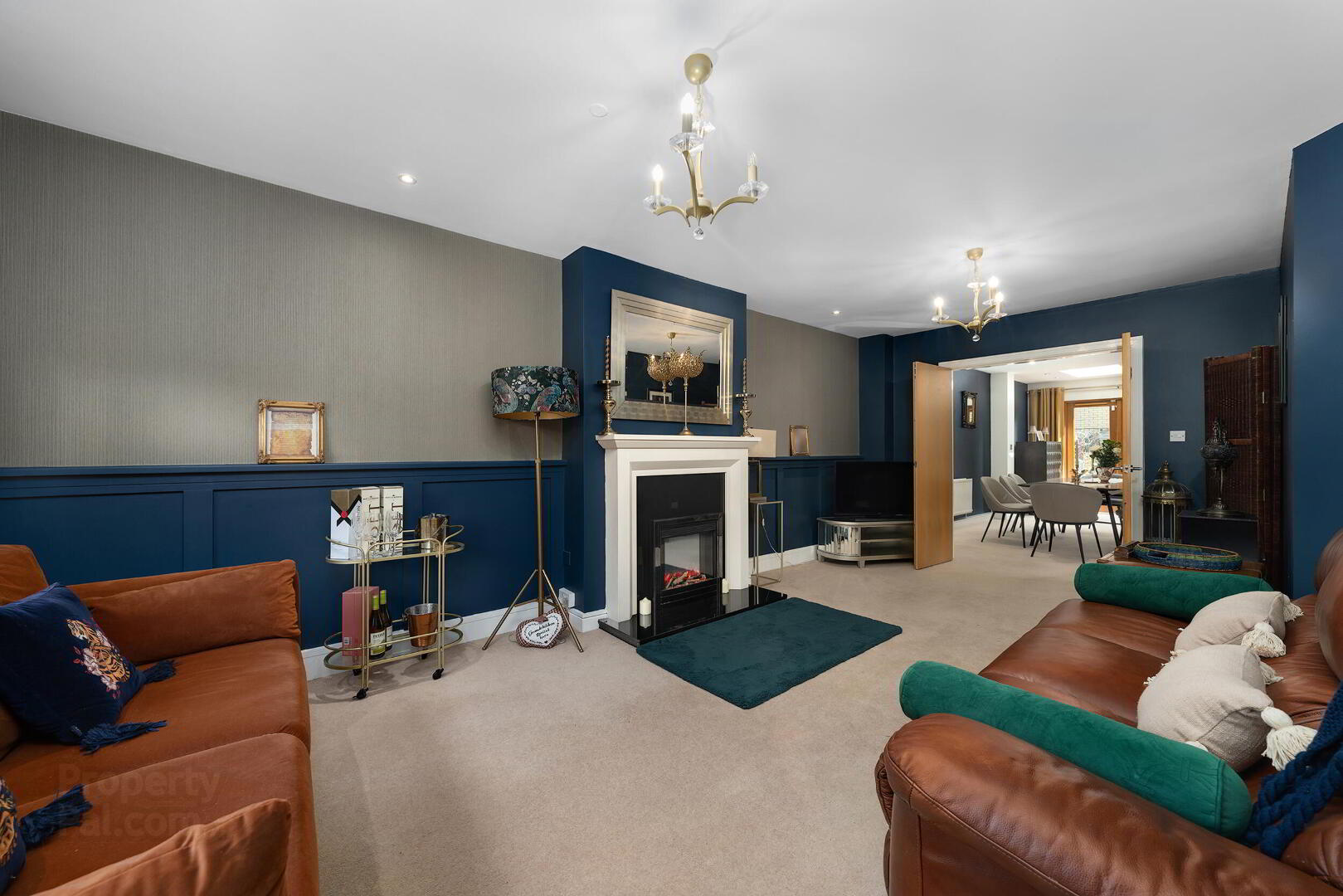 1 Blackthorn Hill Crescent 5 of 35