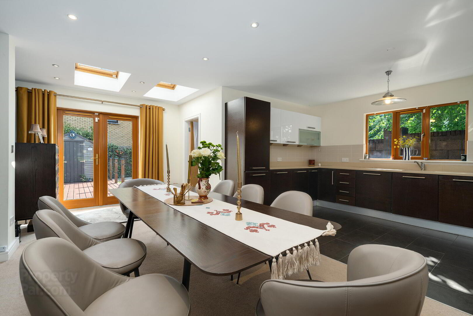1 Blackthorn Hill Crescent 10 of 35
