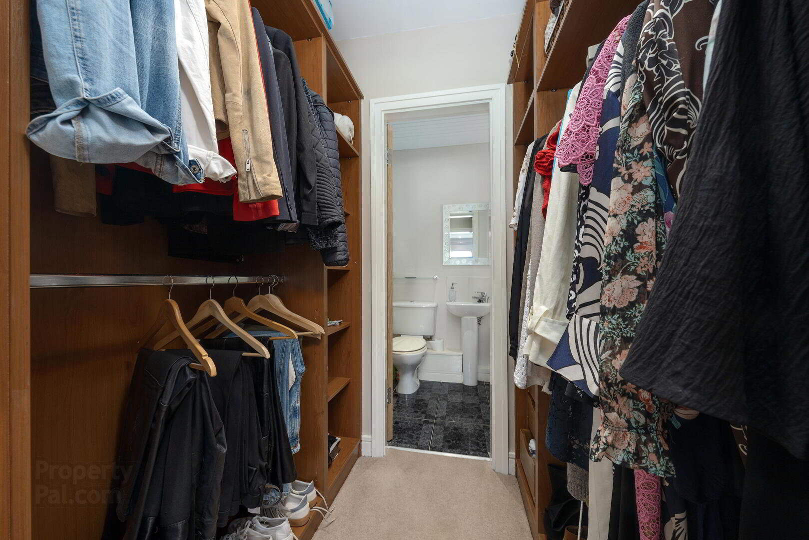 1 Blackthorn Hill Crescent 26 of 35
