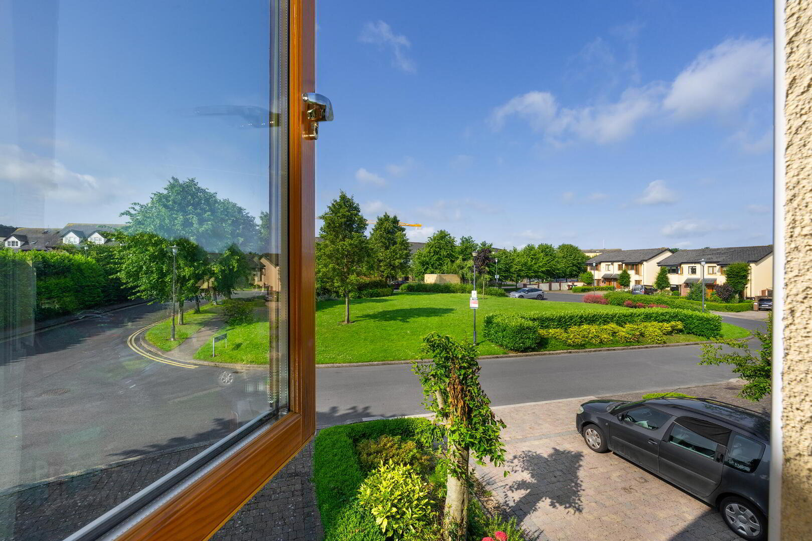 1 Blackthorn Hill Crescent 24 of 35