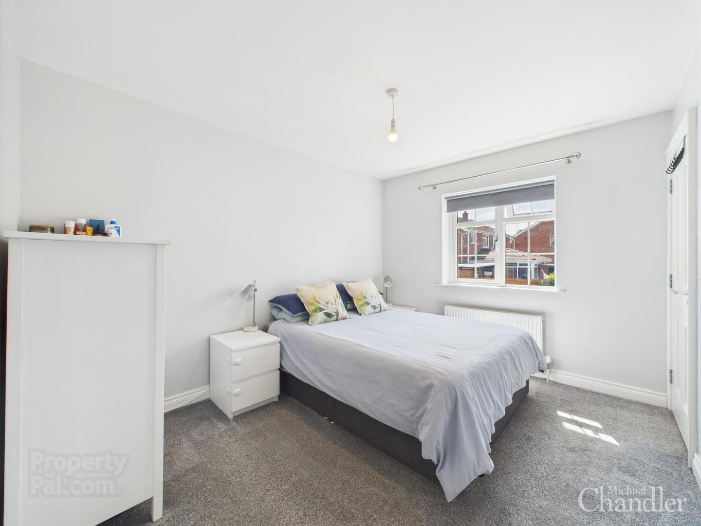4b Woodbreda Crescent 11 of 18