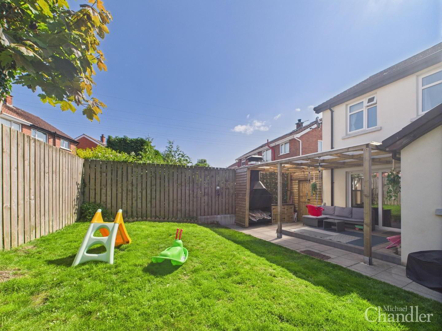 4b Woodbreda Crescent 17 of 18