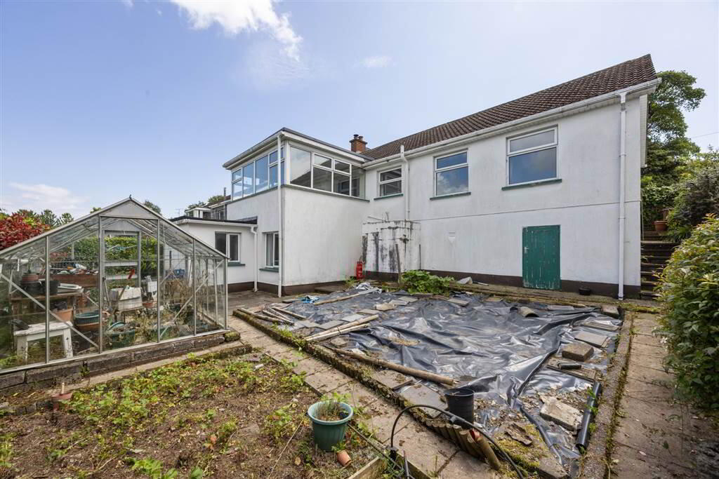 66 Saul Road 4 of 24