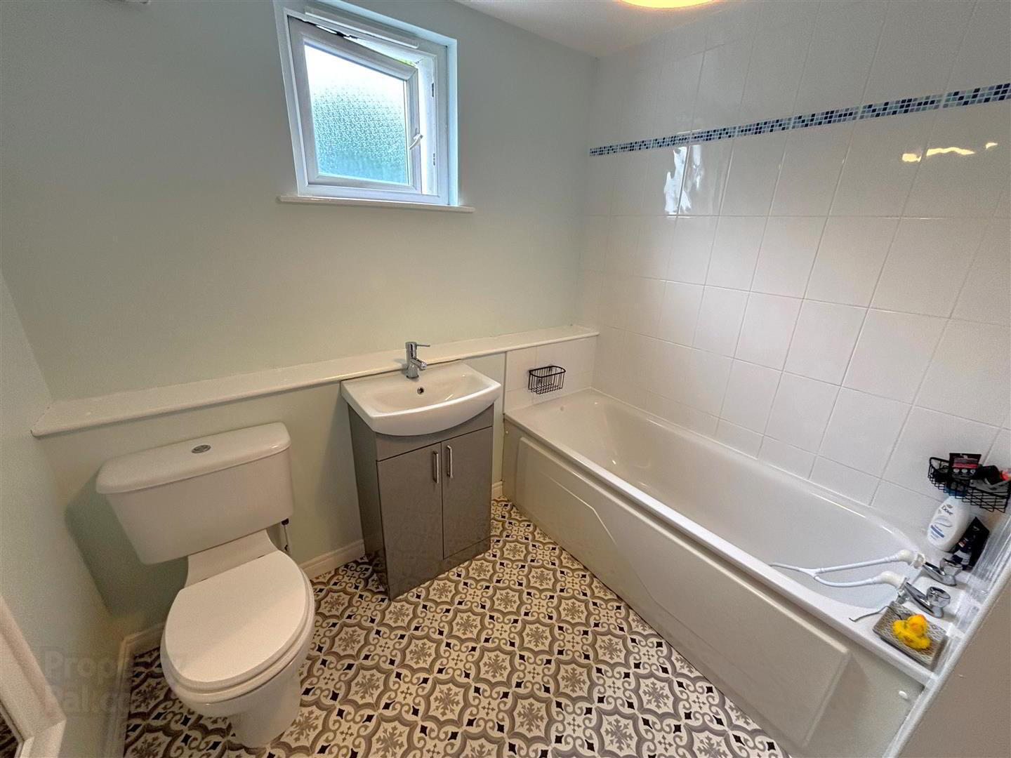 Apt 8, 674 Shore Road 14 of 16