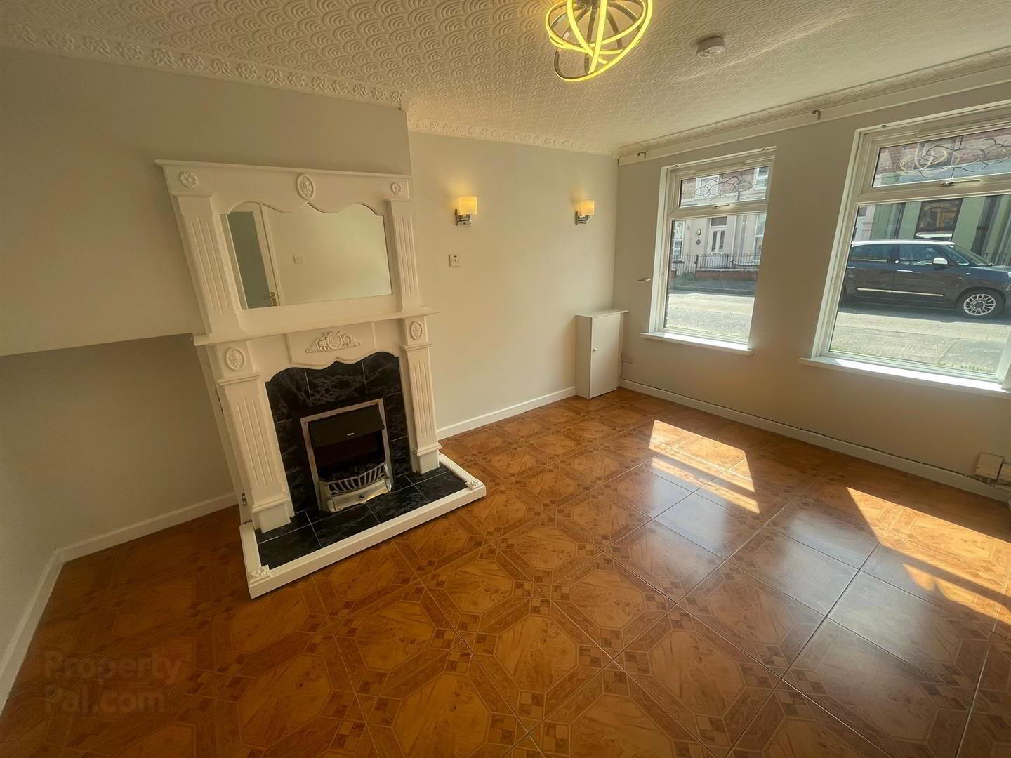 property description image