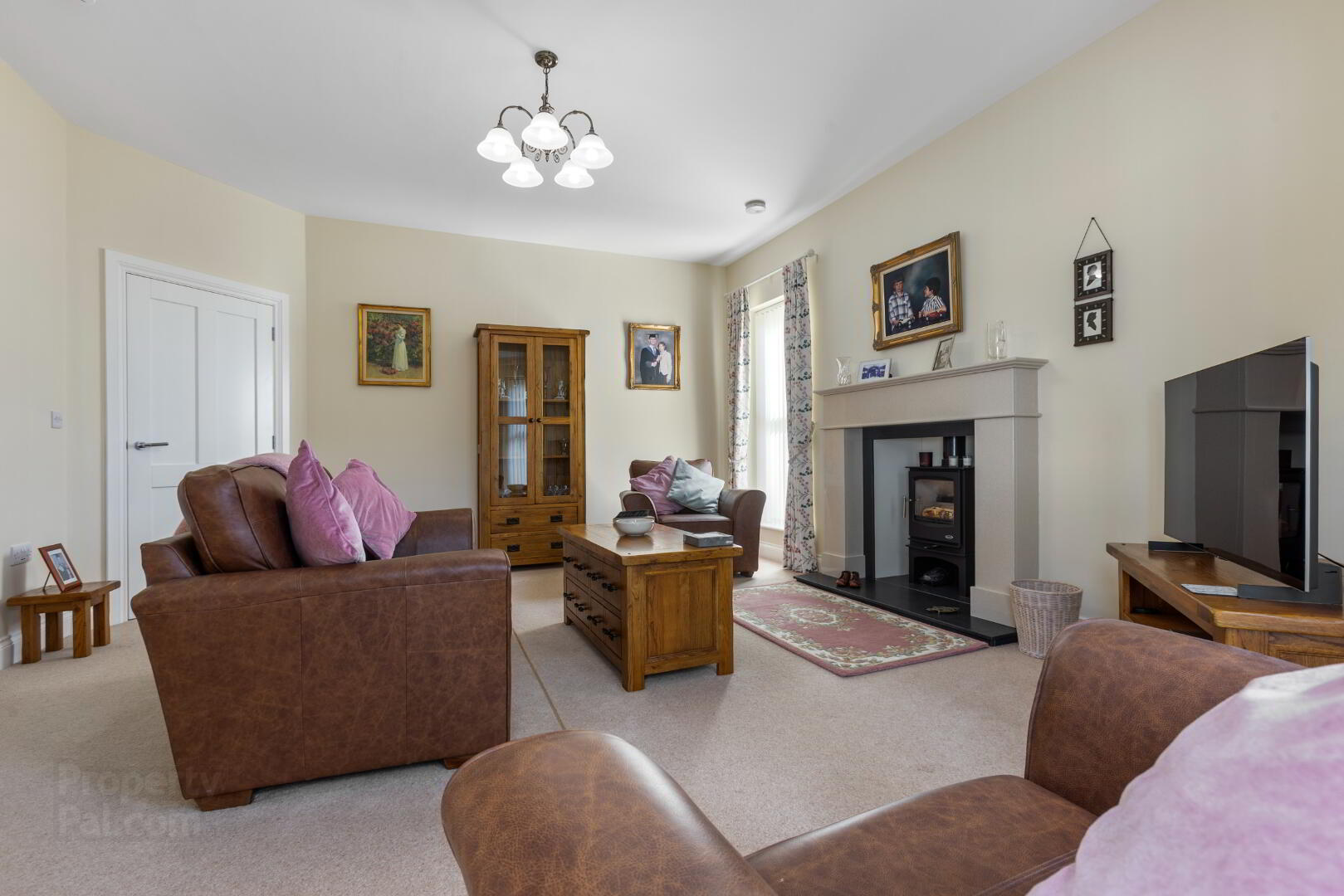 2 Chestnut Hall 6 of 40