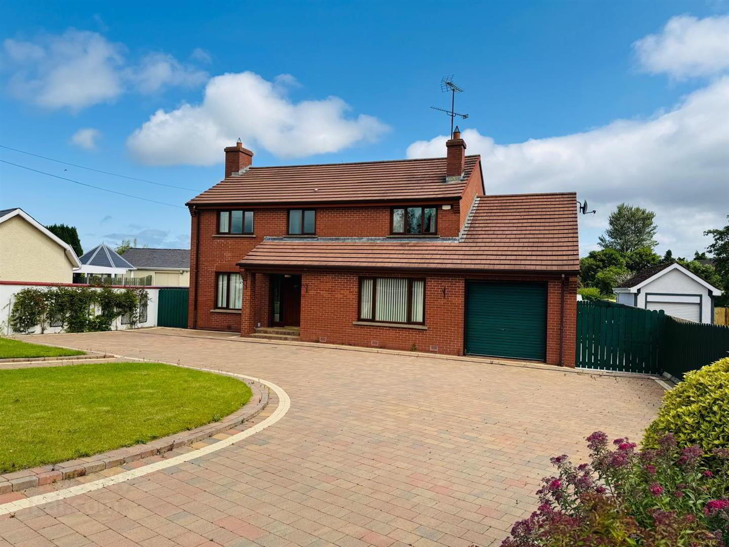 property description image