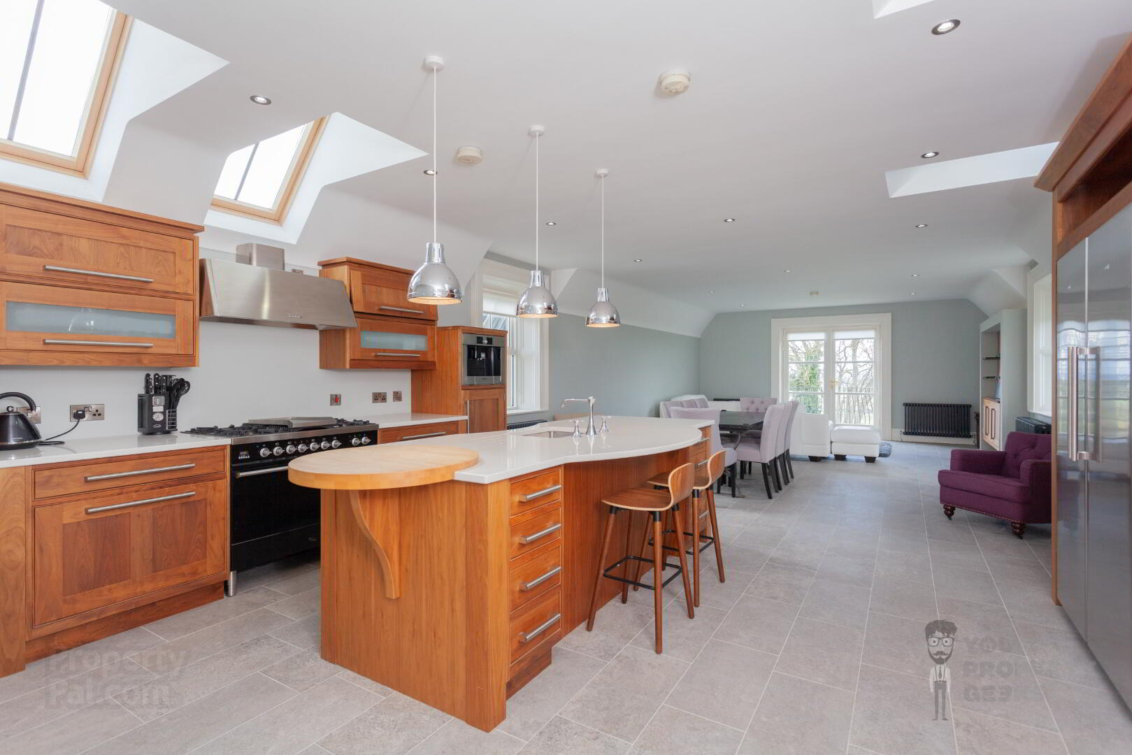 Tullyard Road 3 of 32