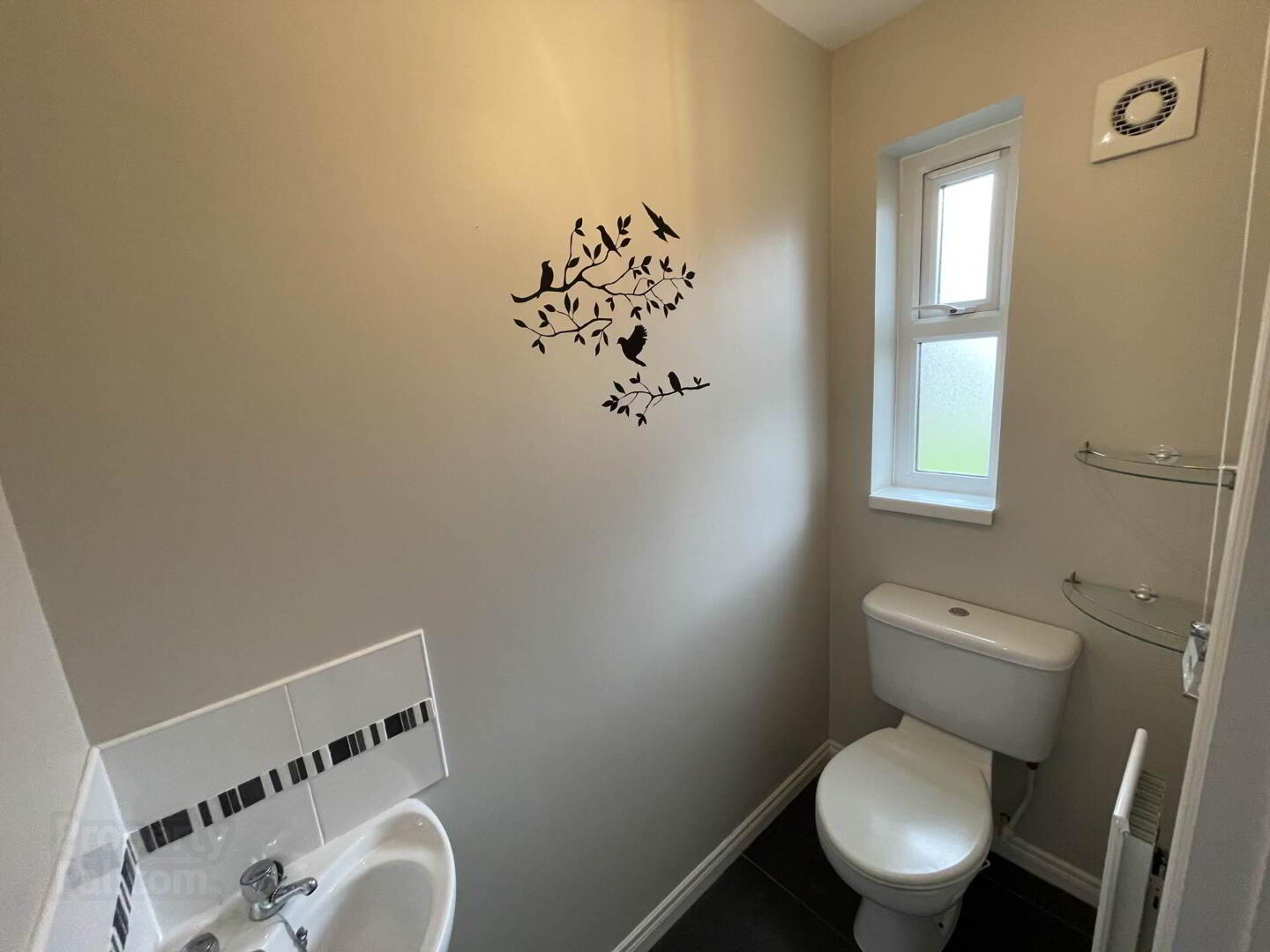 186 Blackthorn Rise 5 of 11