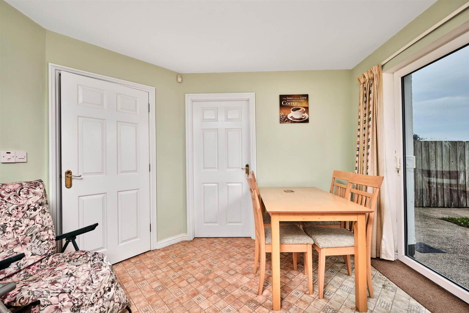104 Cappagh Avenue 7 of 24