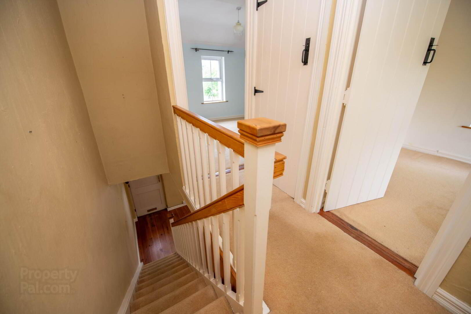 1 Lennonbank Cottages 2 of 14
