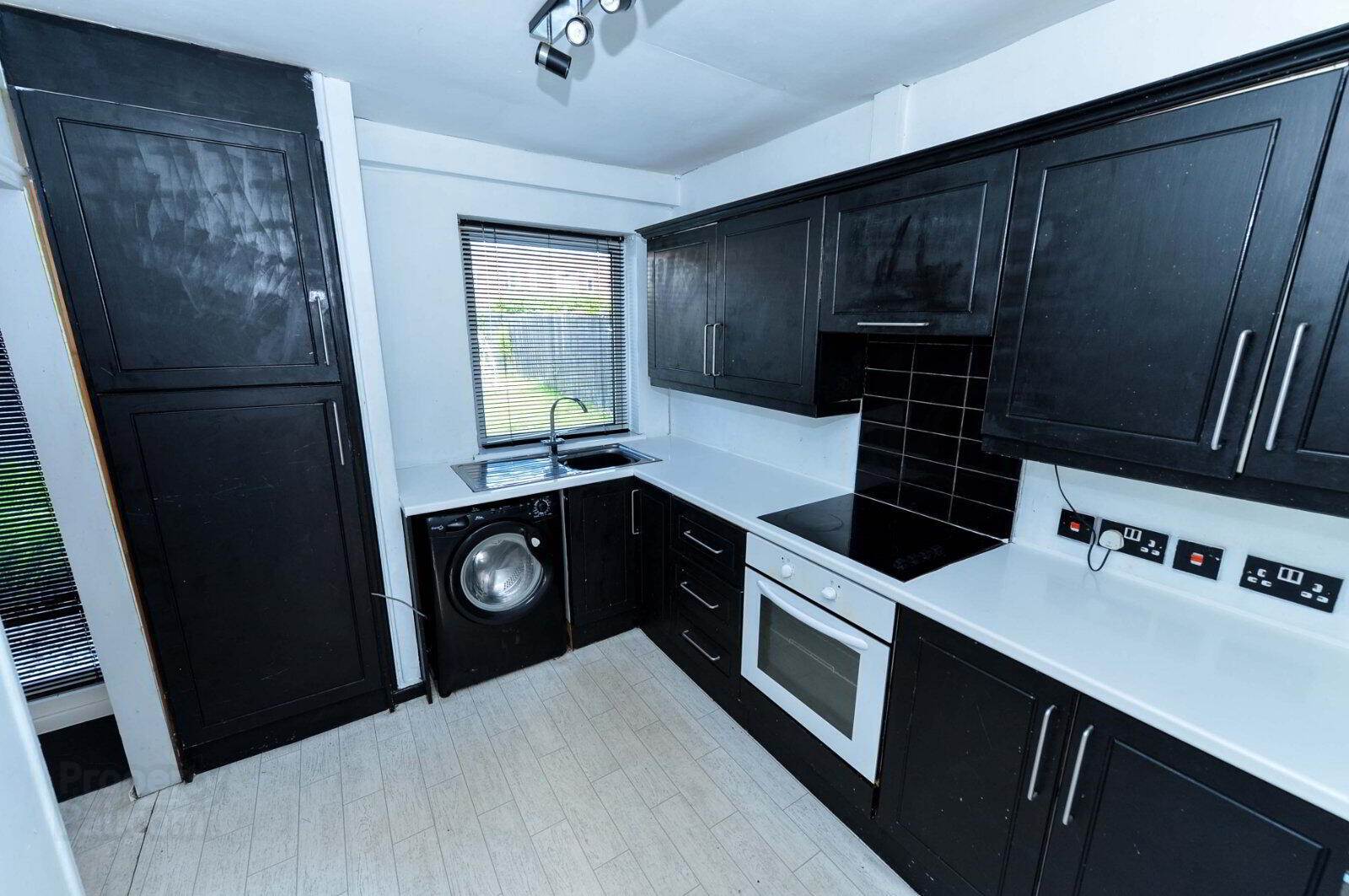 property description image