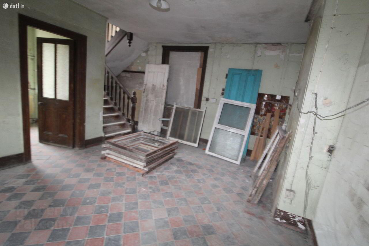 Main Street 8 of 21