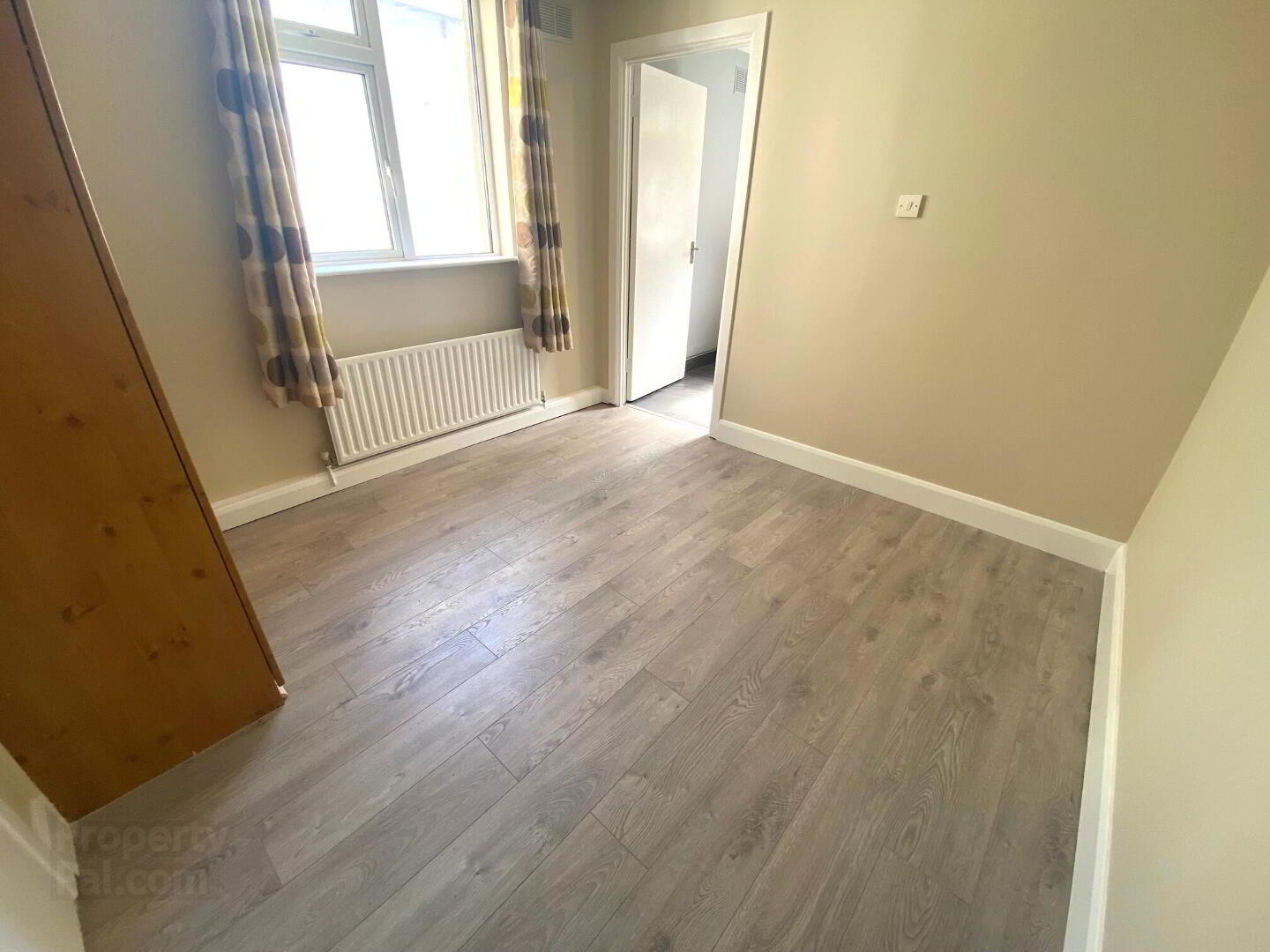 Walkinstown Crescent 18 of 26