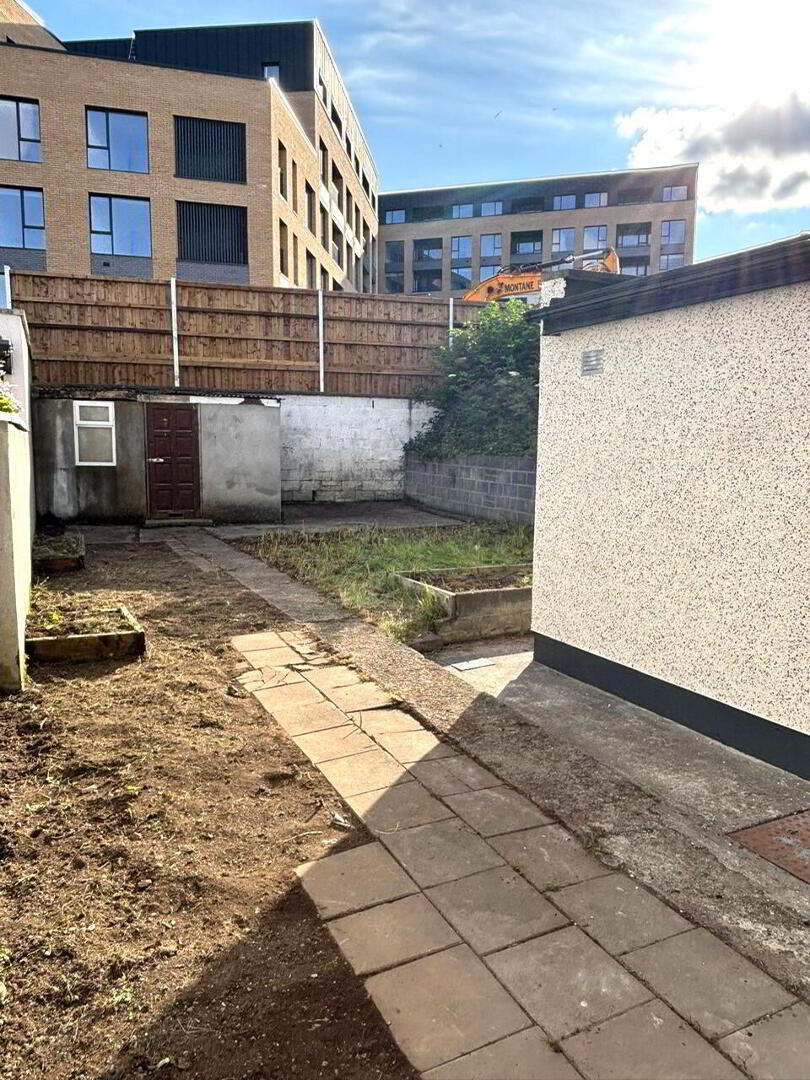Walkinstown Crescent 24 of 26